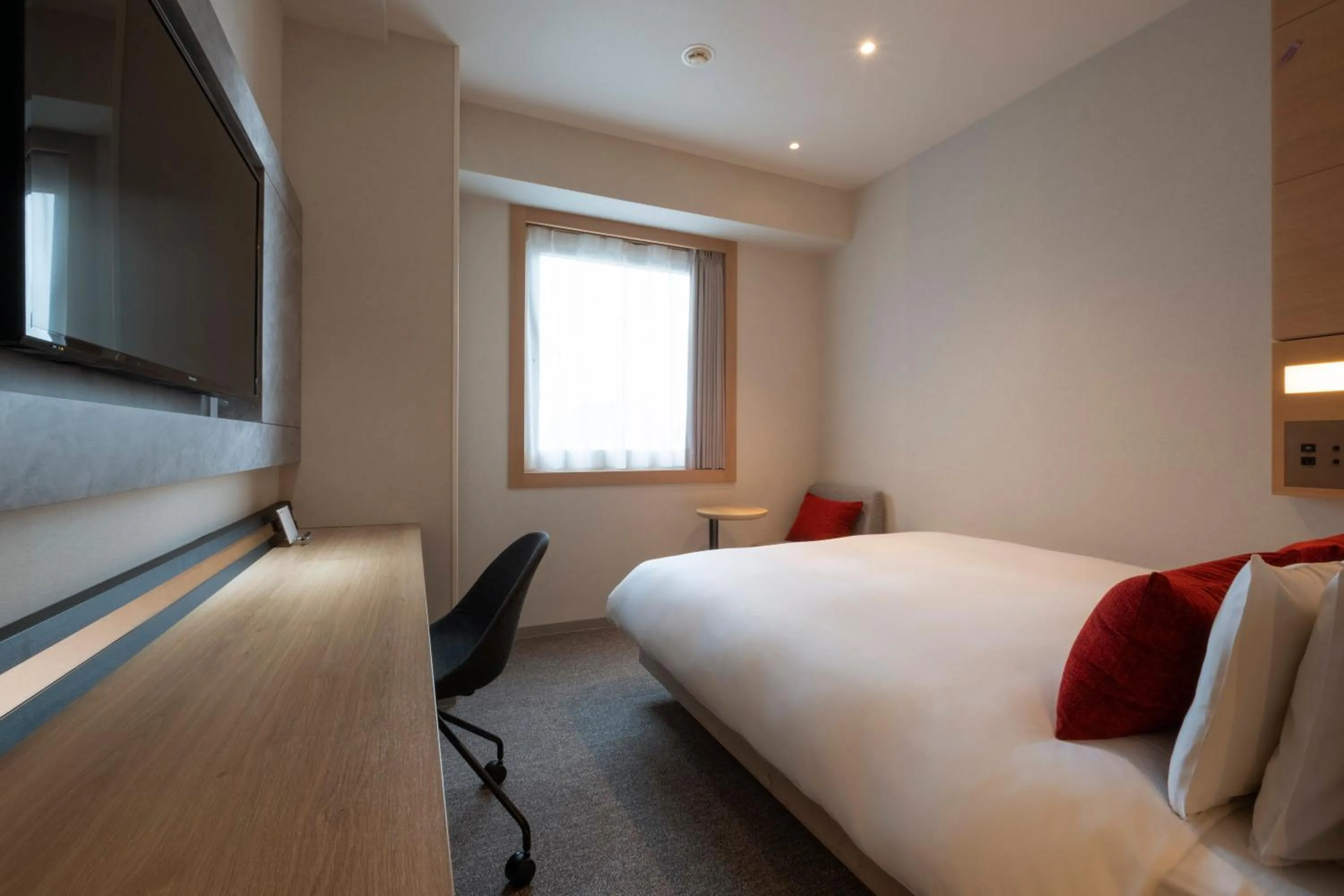 Photo of the whole room, Bed in Hotel JAL City Haneda Tokyo