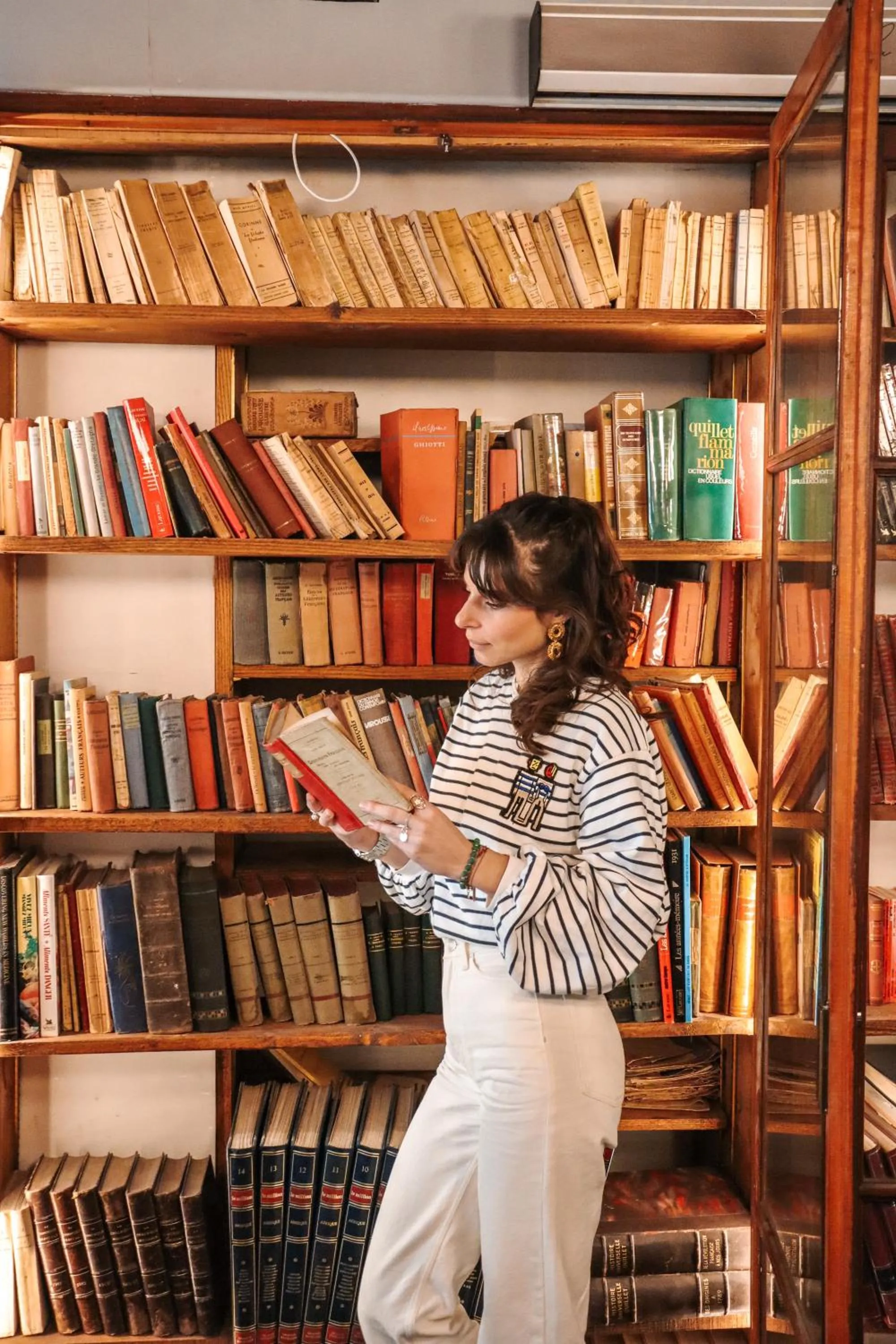Communal lounge/ TV room in Collège Hôtel