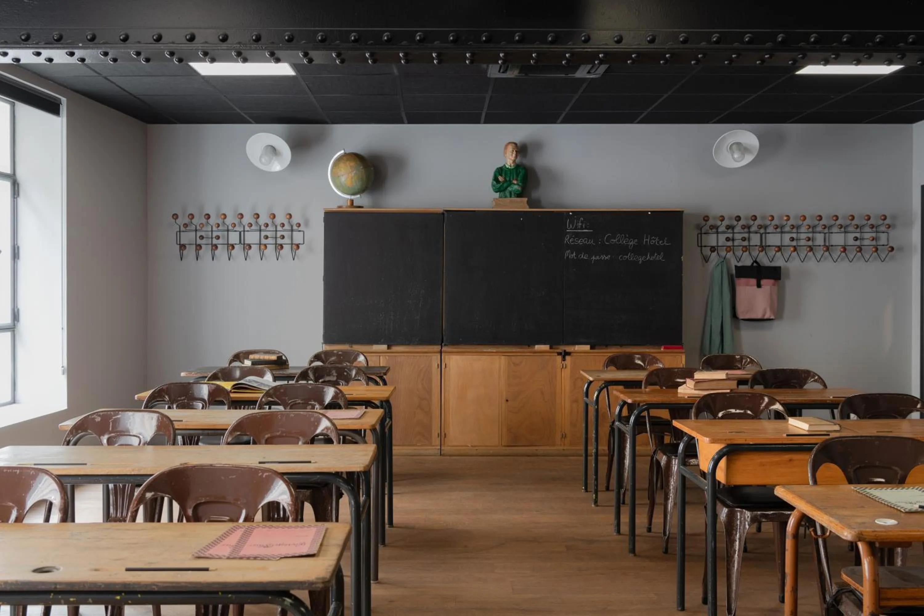 Business facilities in Collège Hôtel