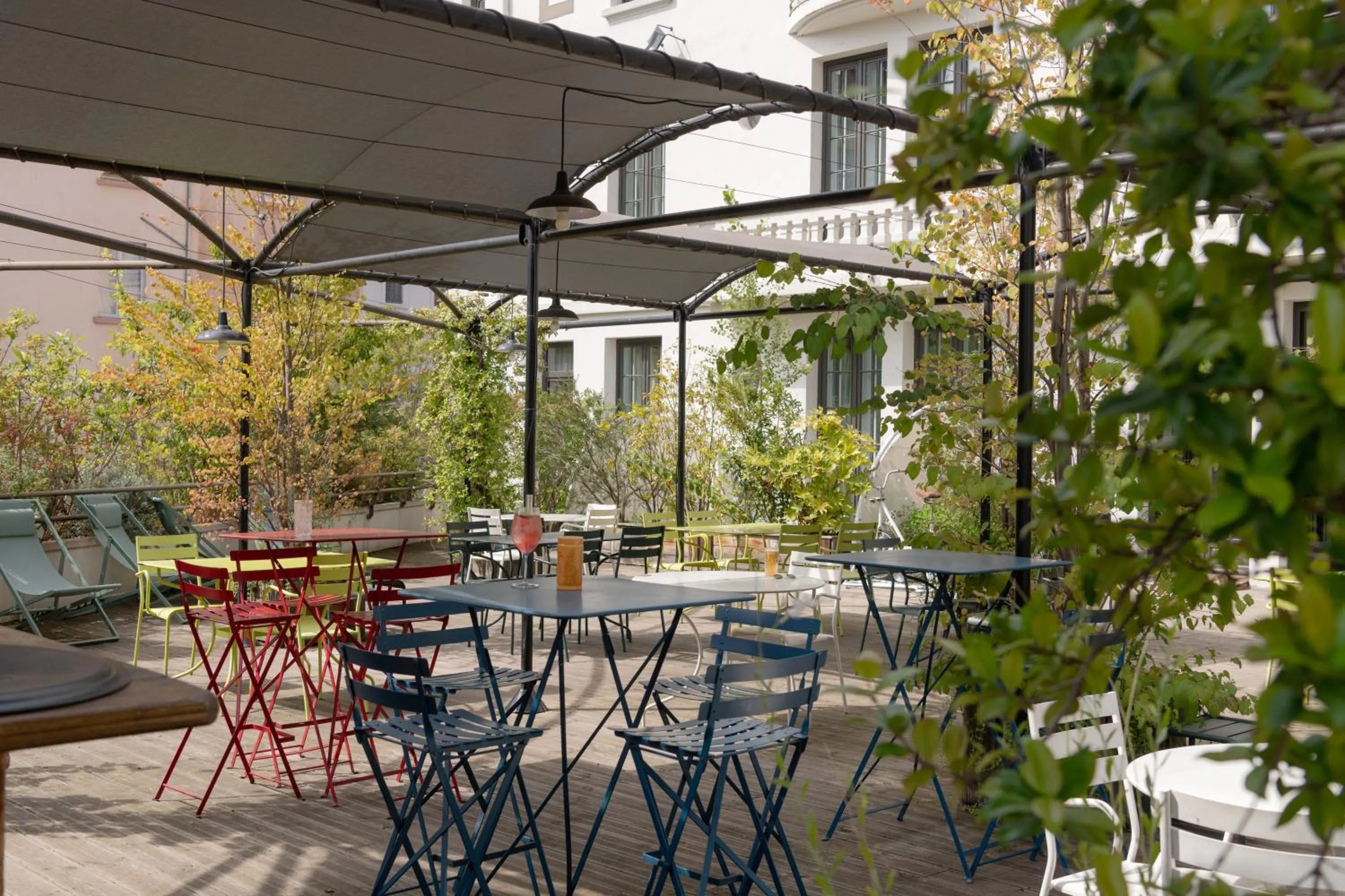 Patio in Collège Hôtel