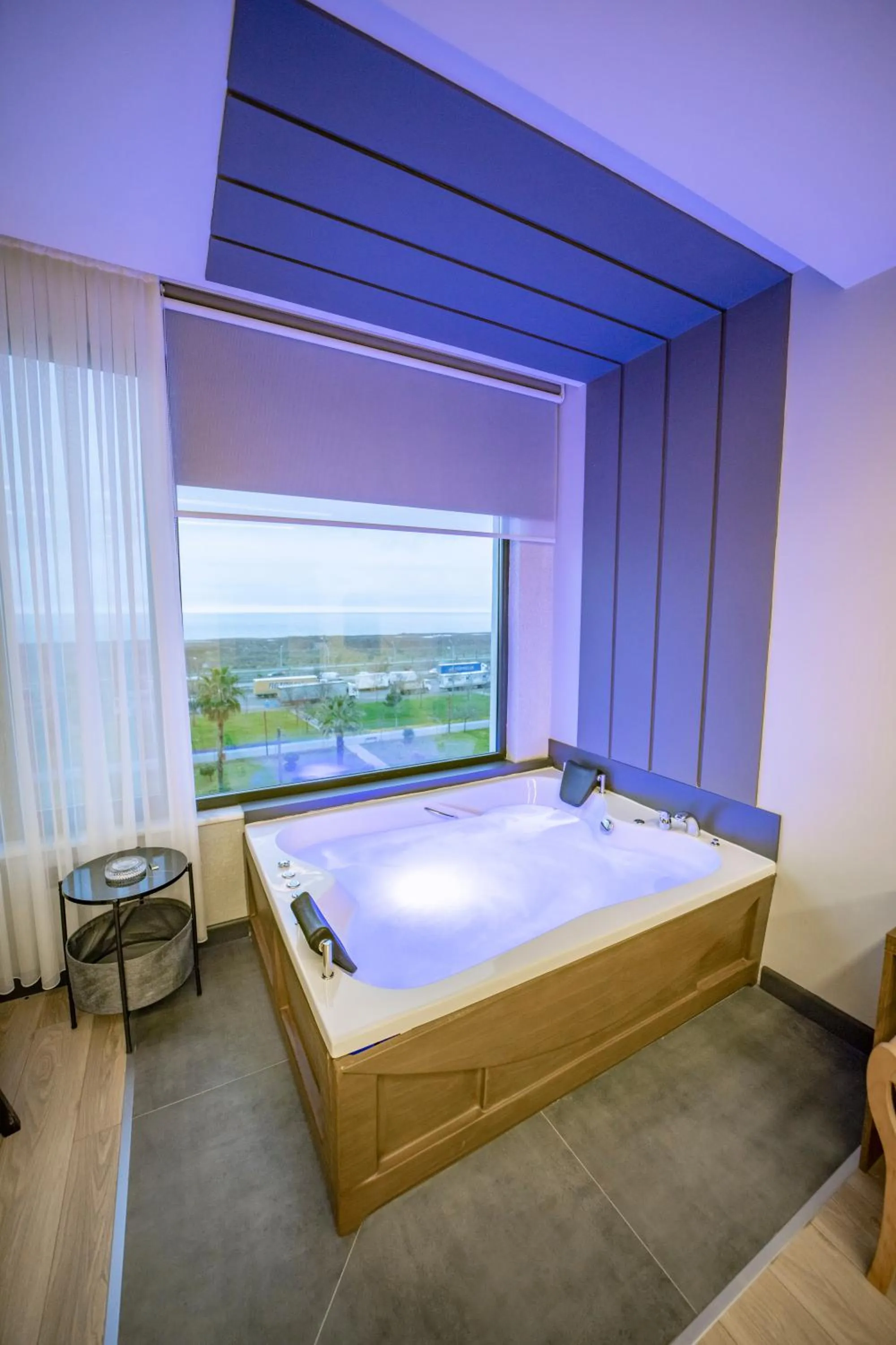 Hot Tub, Bed in Aksular Hotel