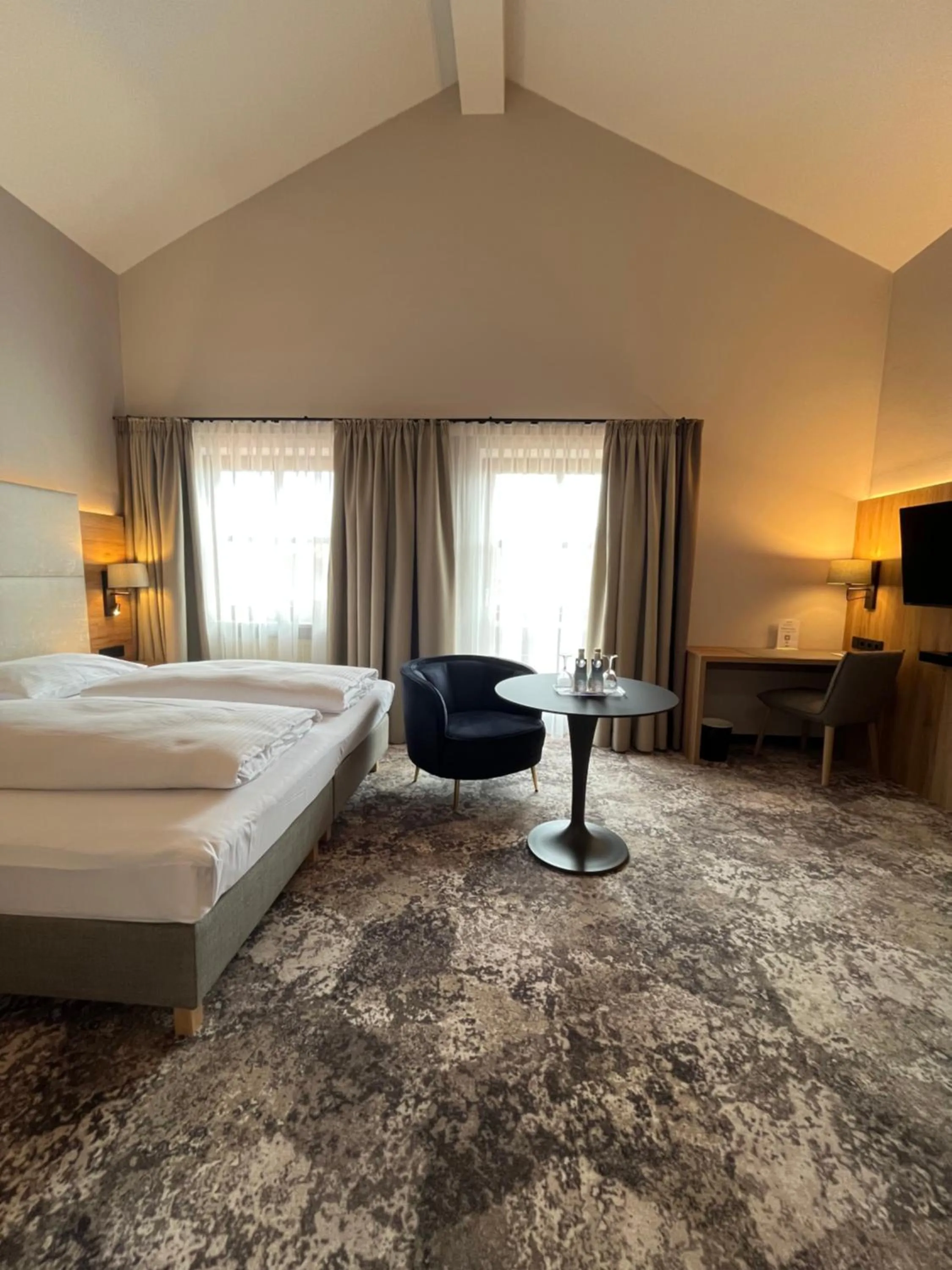 Photo of the whole room, Bed in Appartment-Hotel-Hölzl