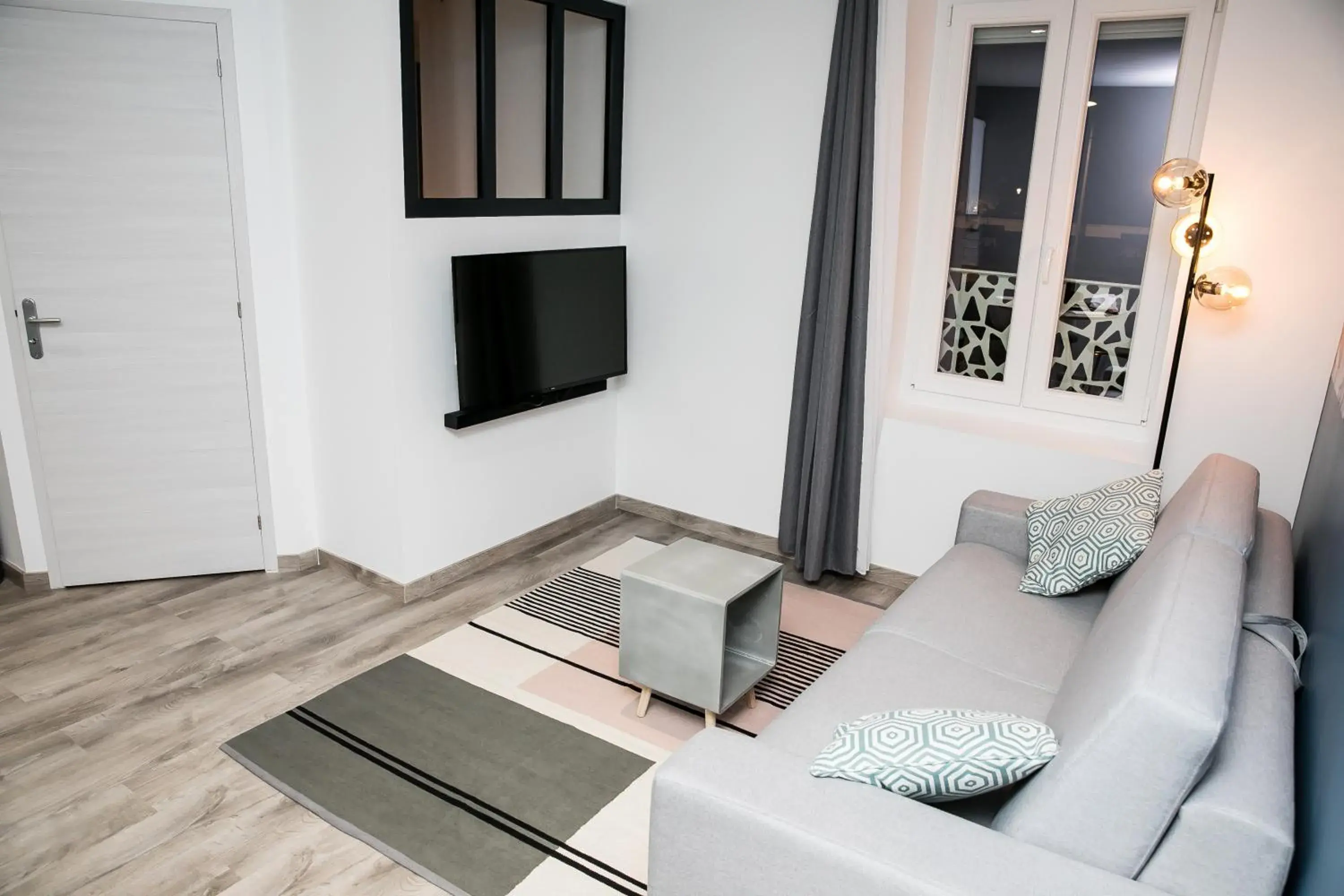 Standard Apartment in Oyonnappart Standard Apartment in Oyonnappart