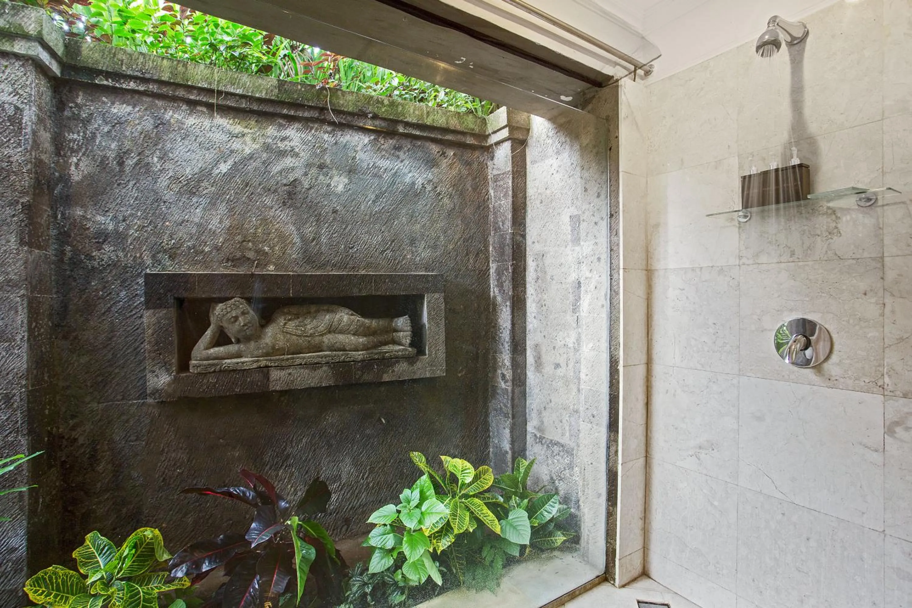 Garden in Amori Villas