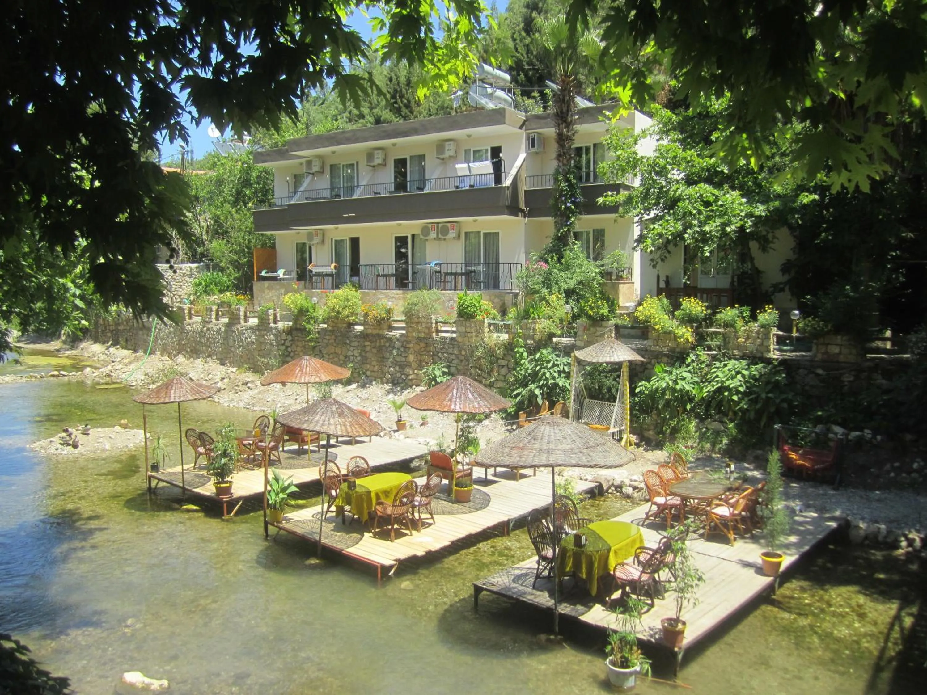 Garden in Arikanda River Garden Hotel