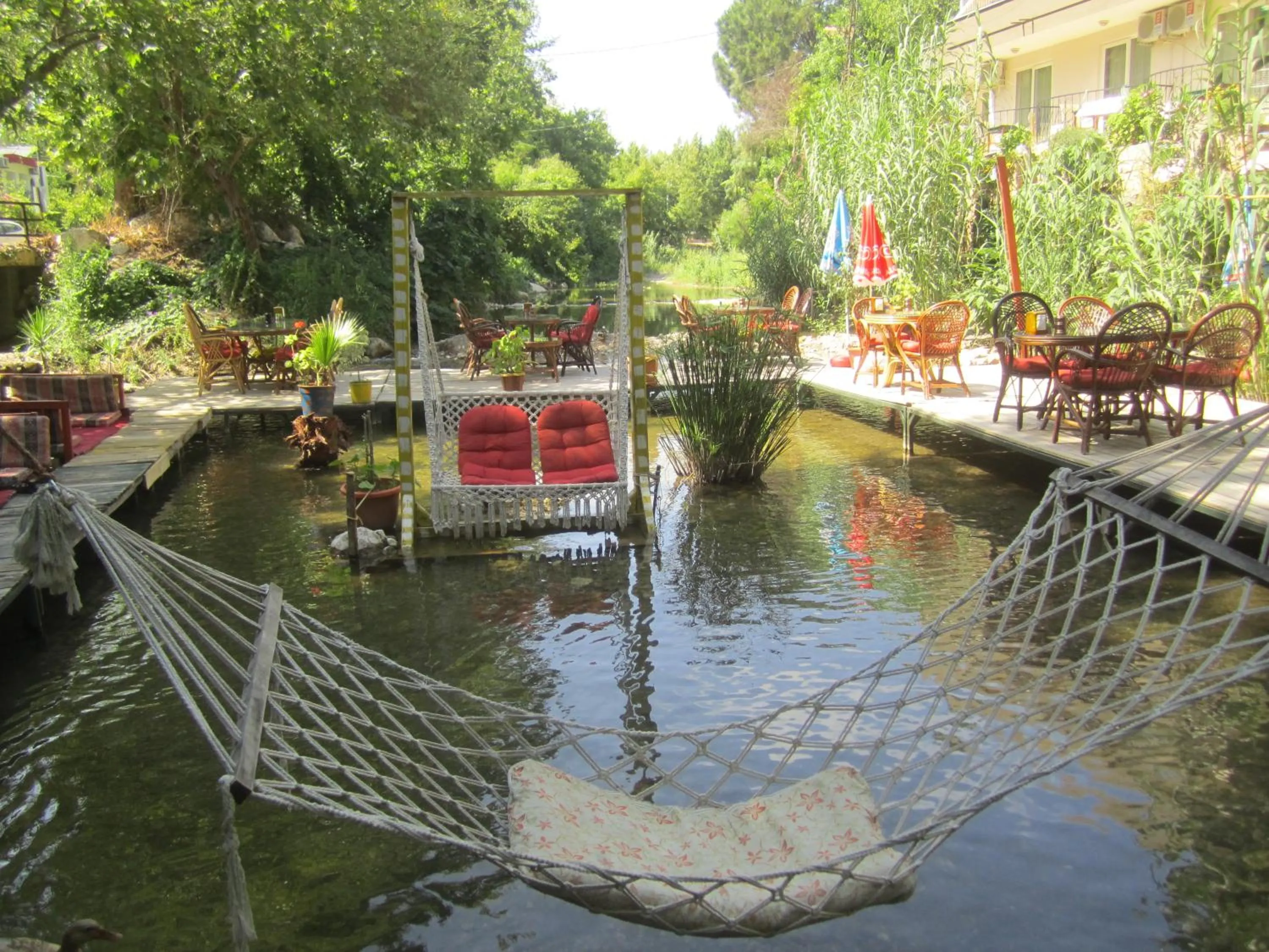 Restaurant/places to eat in Arikanda River Garden Hotel