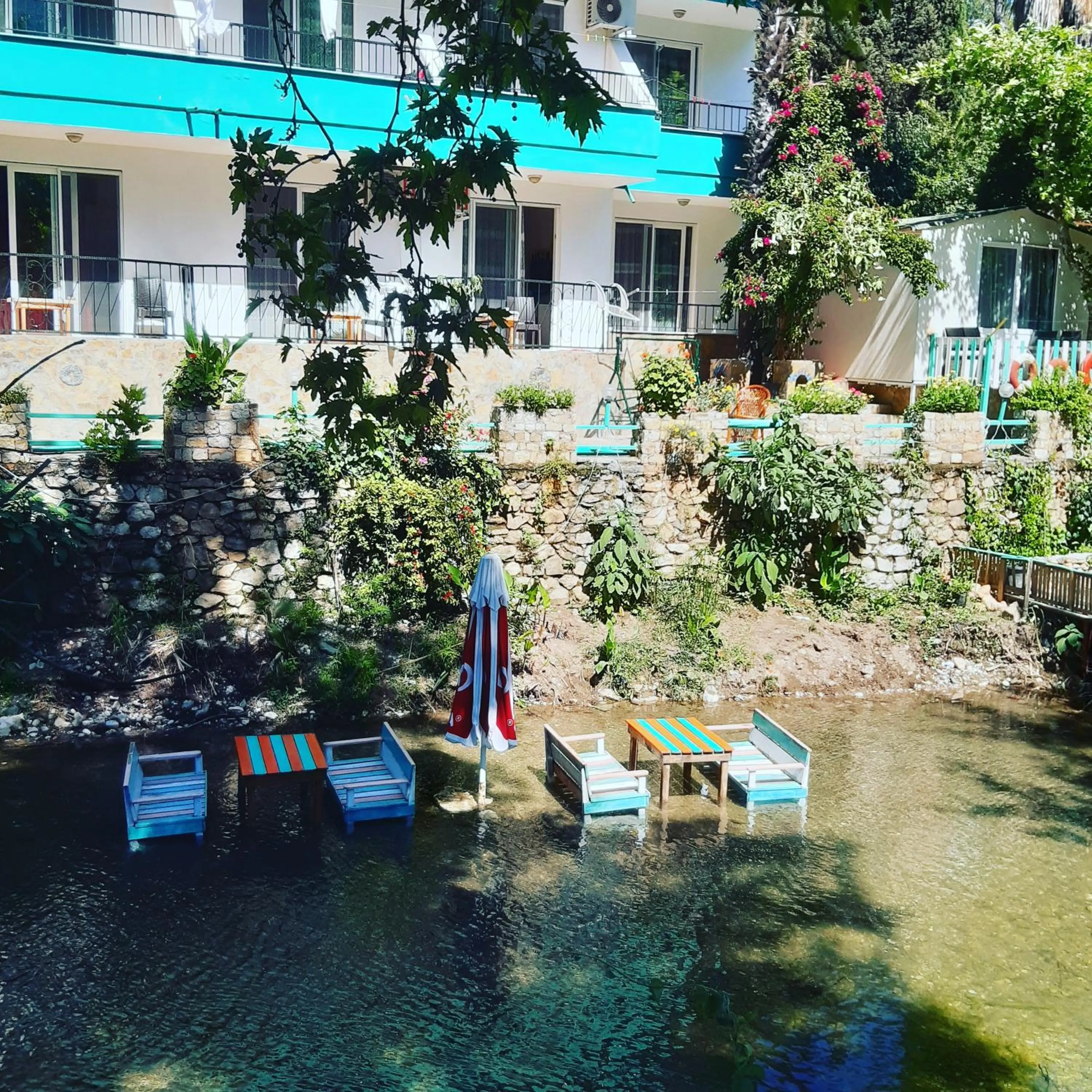 Arikanda River Garden Hotel