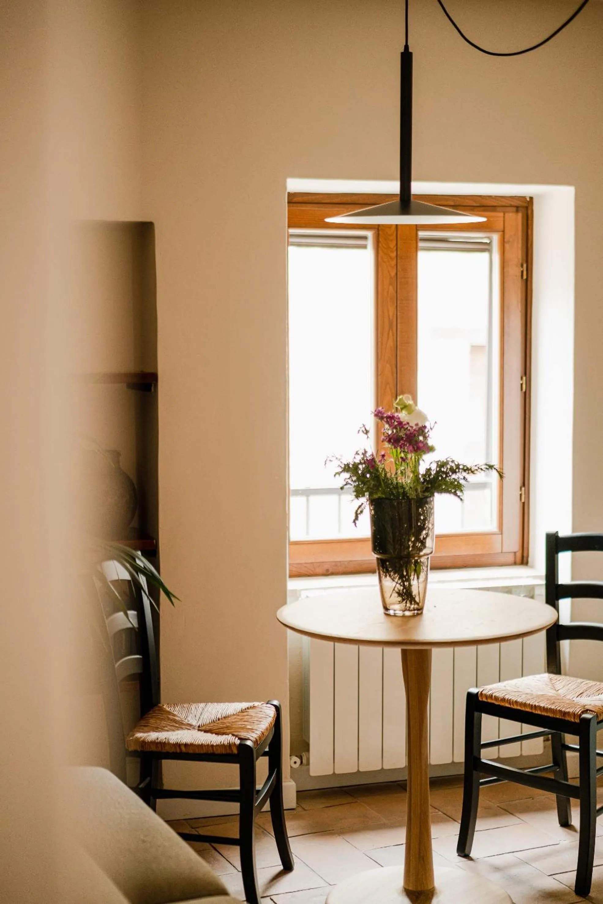Dining area in Aethos Saragano