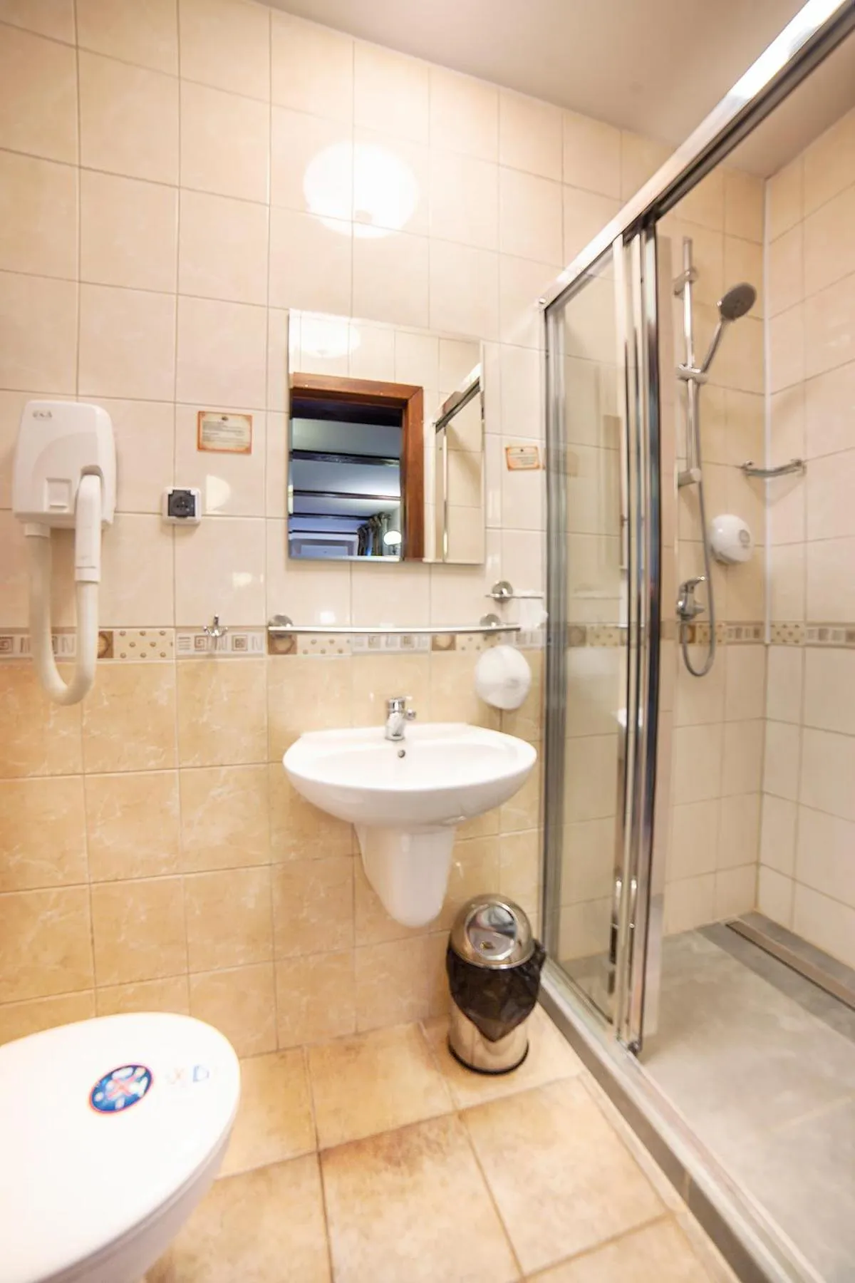 Bathroom in Hotel Dworek Wapionka