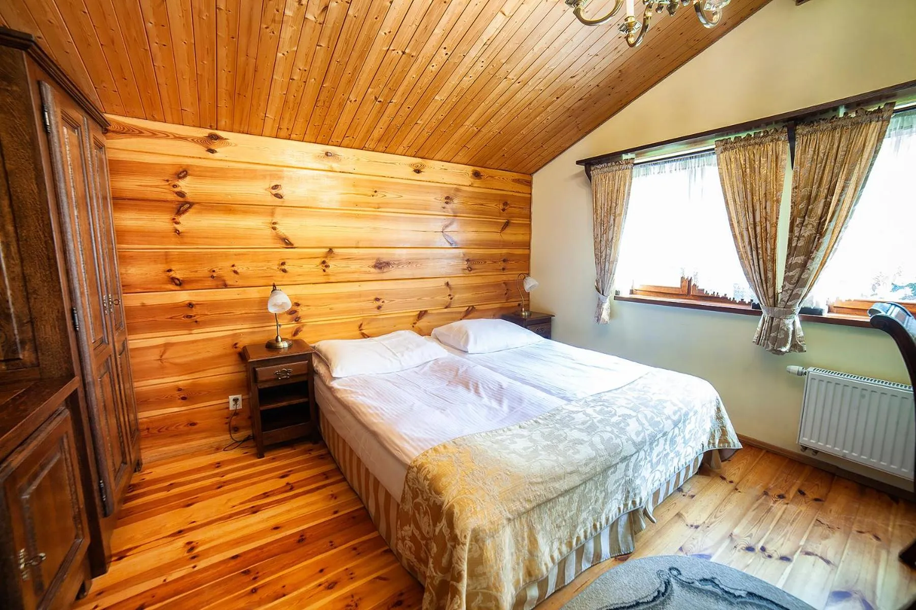 Bed in Hotel Dworek Wapionka