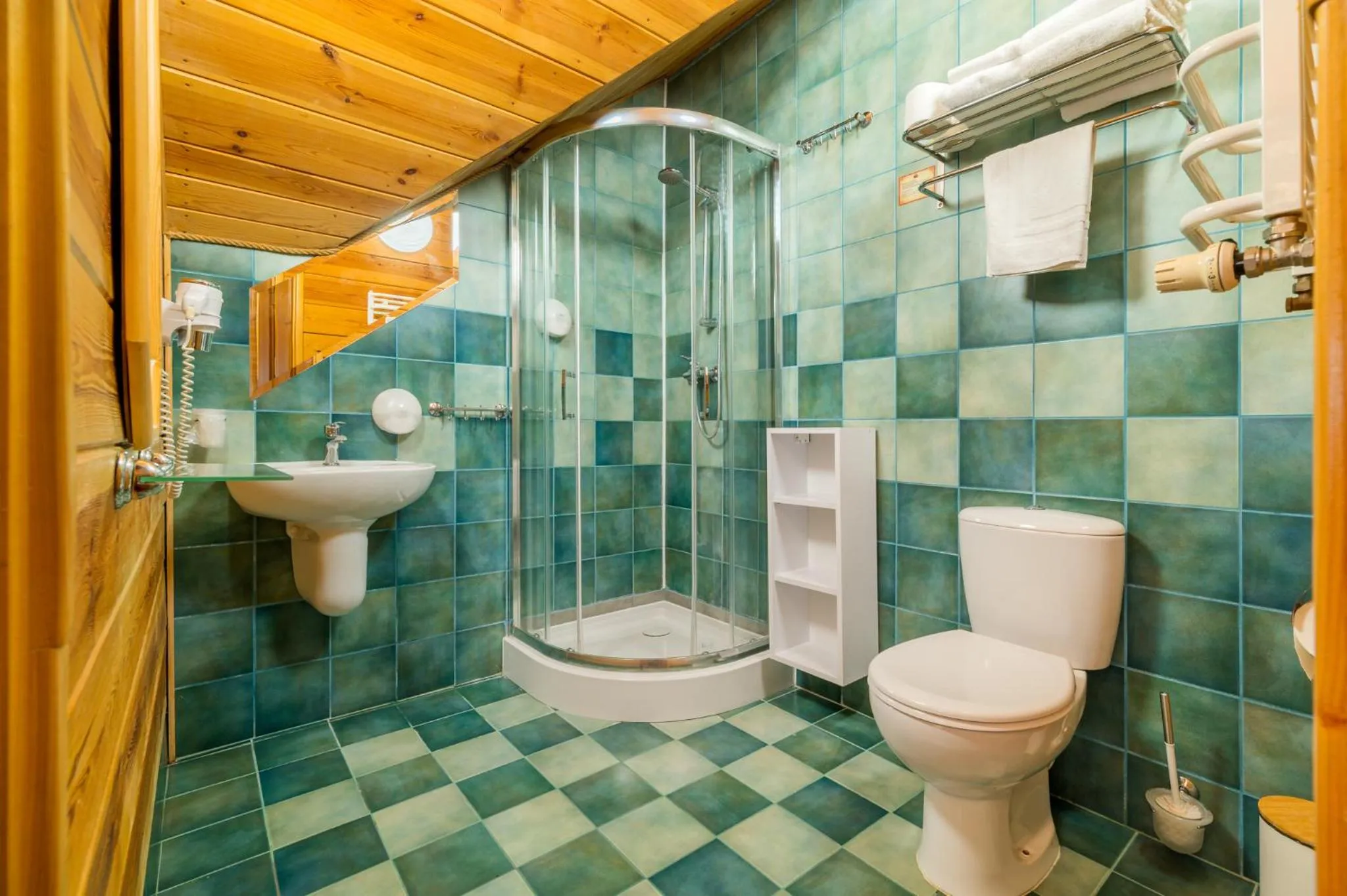 Bathroom in Hotel Dworek Wapionka