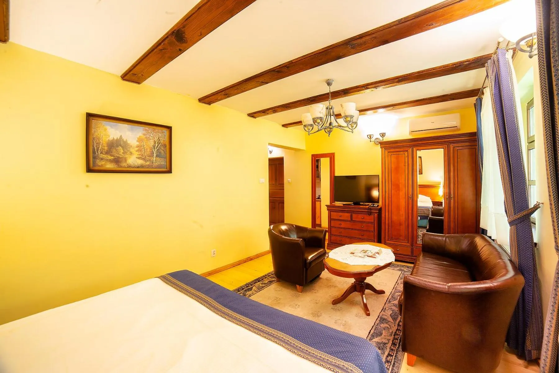 Photo of the whole room, Bed in Hotel Dworek Wapionka