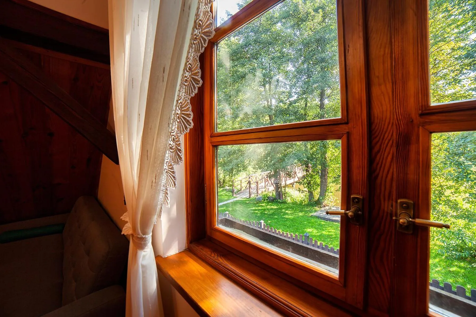 Lake view in Hotel Dworek Wapionka