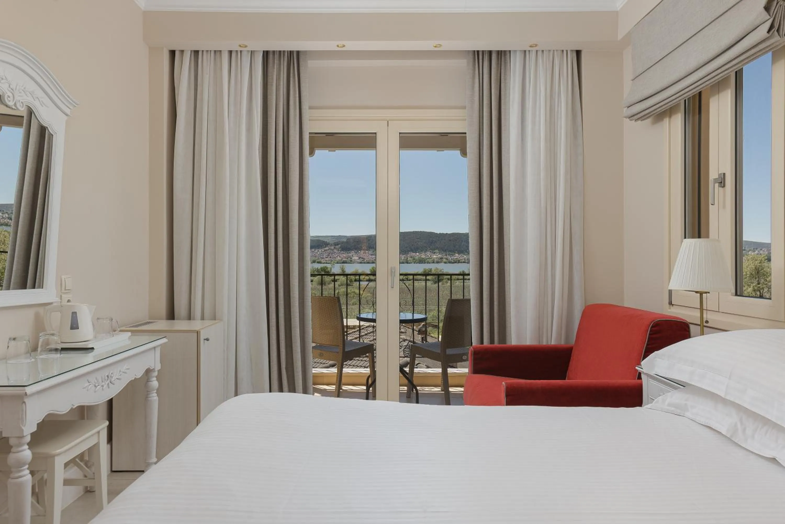 Bed in Anemolia Resort and Spa