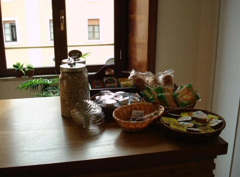 Food and drinks in B&B La Casa Di Rosy