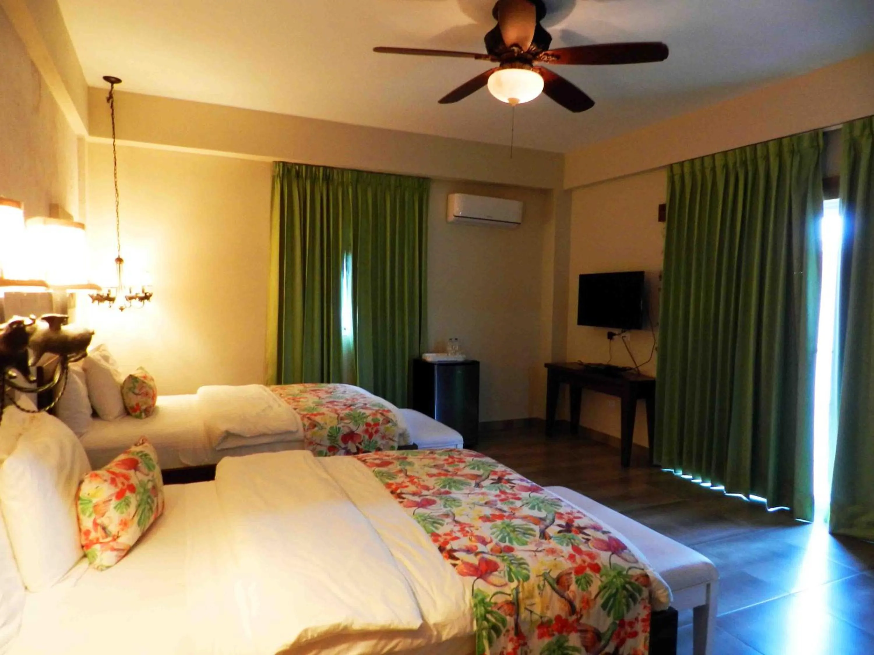 Bedroom, Bed in MON Hotel Boutique