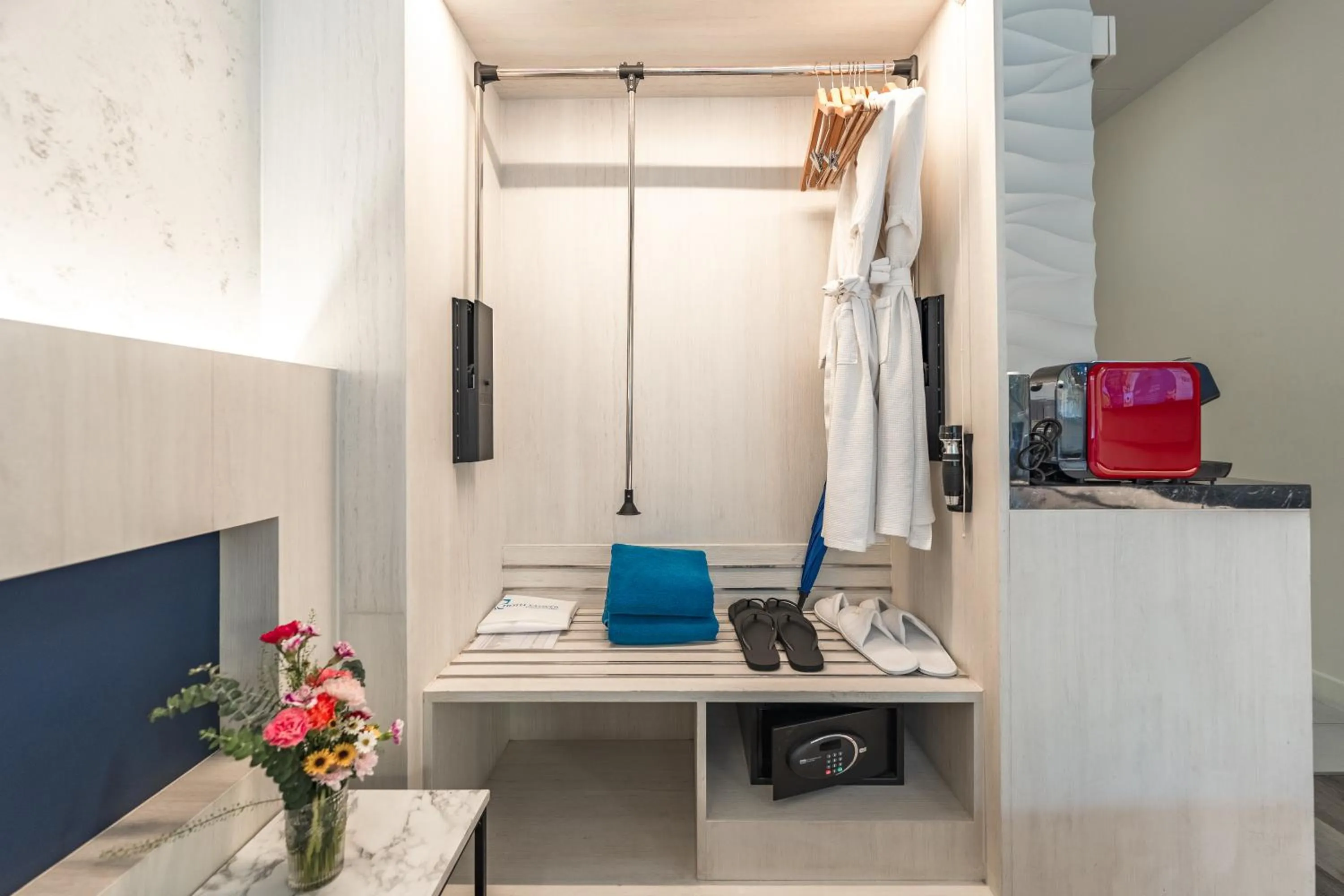 acessibility in Hotel Clover Patong Phuket - SHA Plus