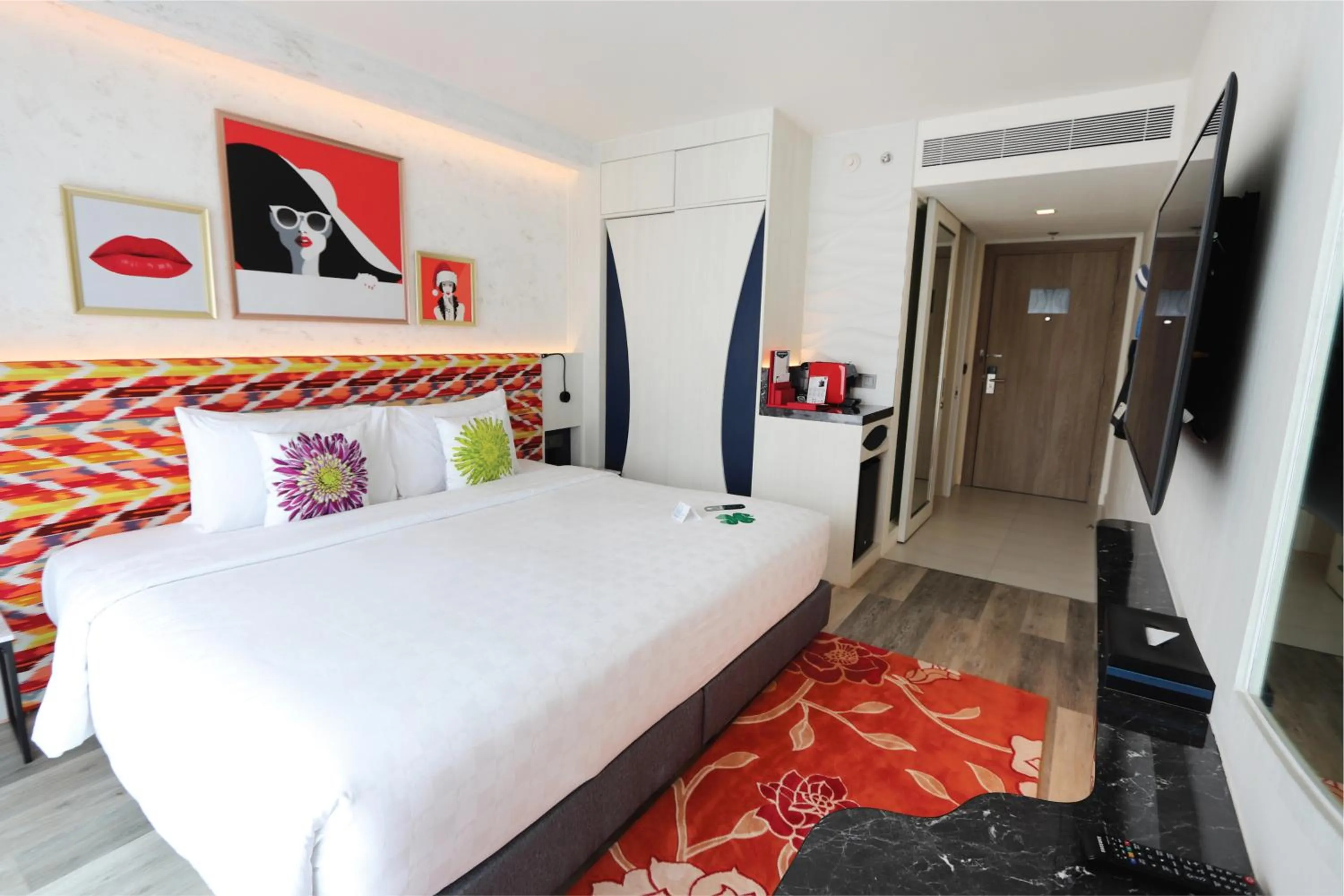 Bed in Hotel Clover Patong Phuket - SHA Plus