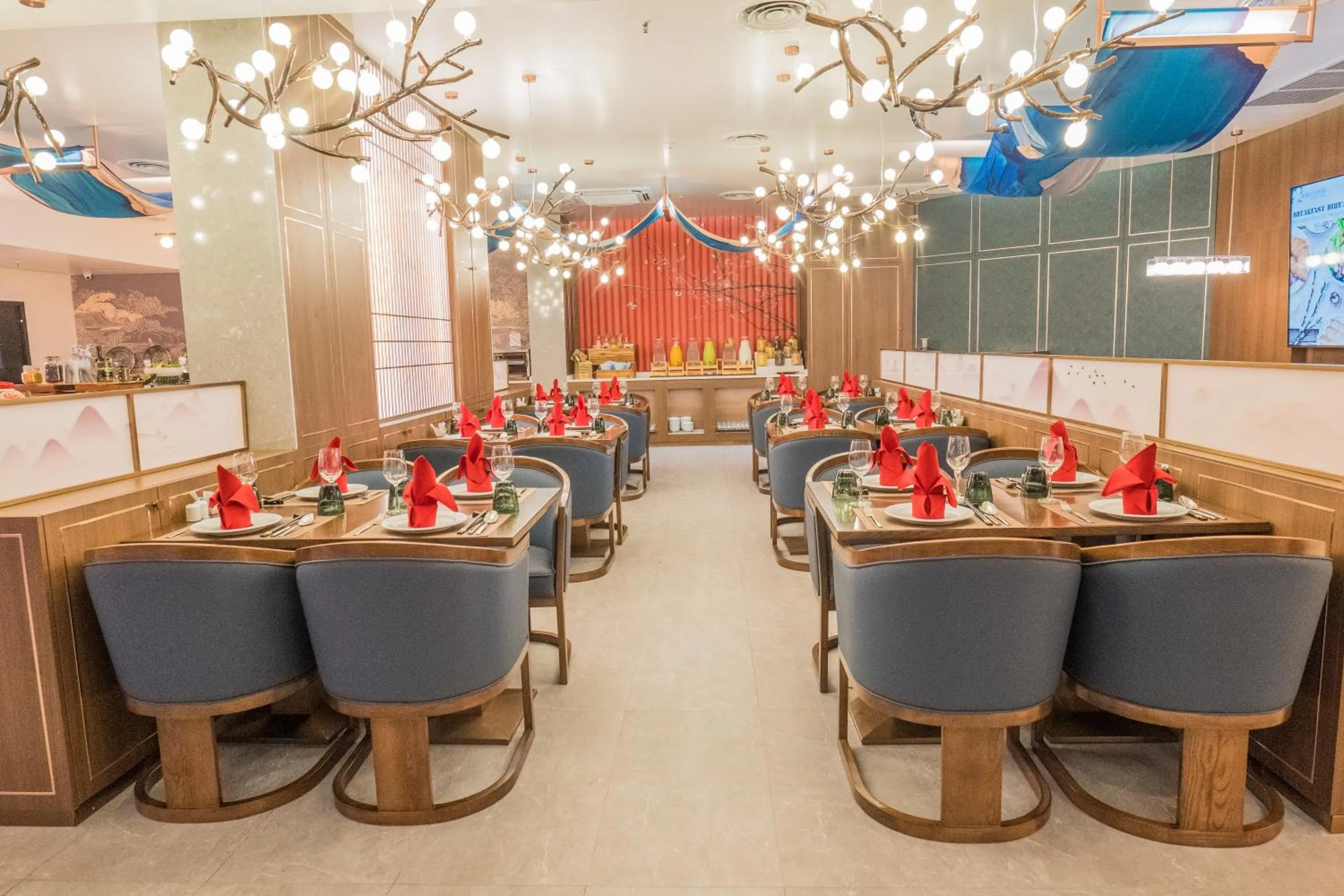 Restaurant/places to eat in Hotel Clover Patong Phuket - SHA Plus