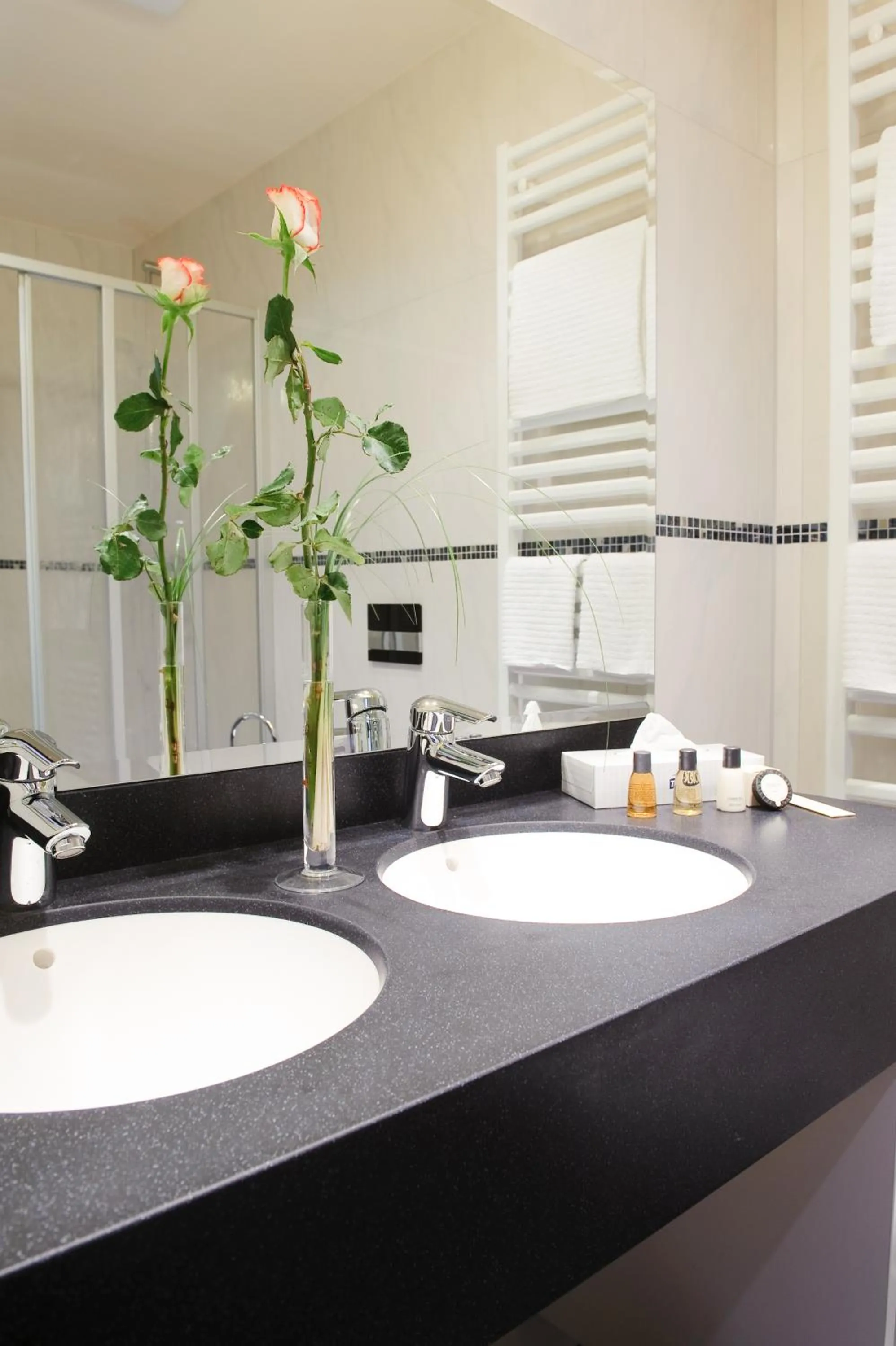 Photo of the whole room in Stadthotel Stern