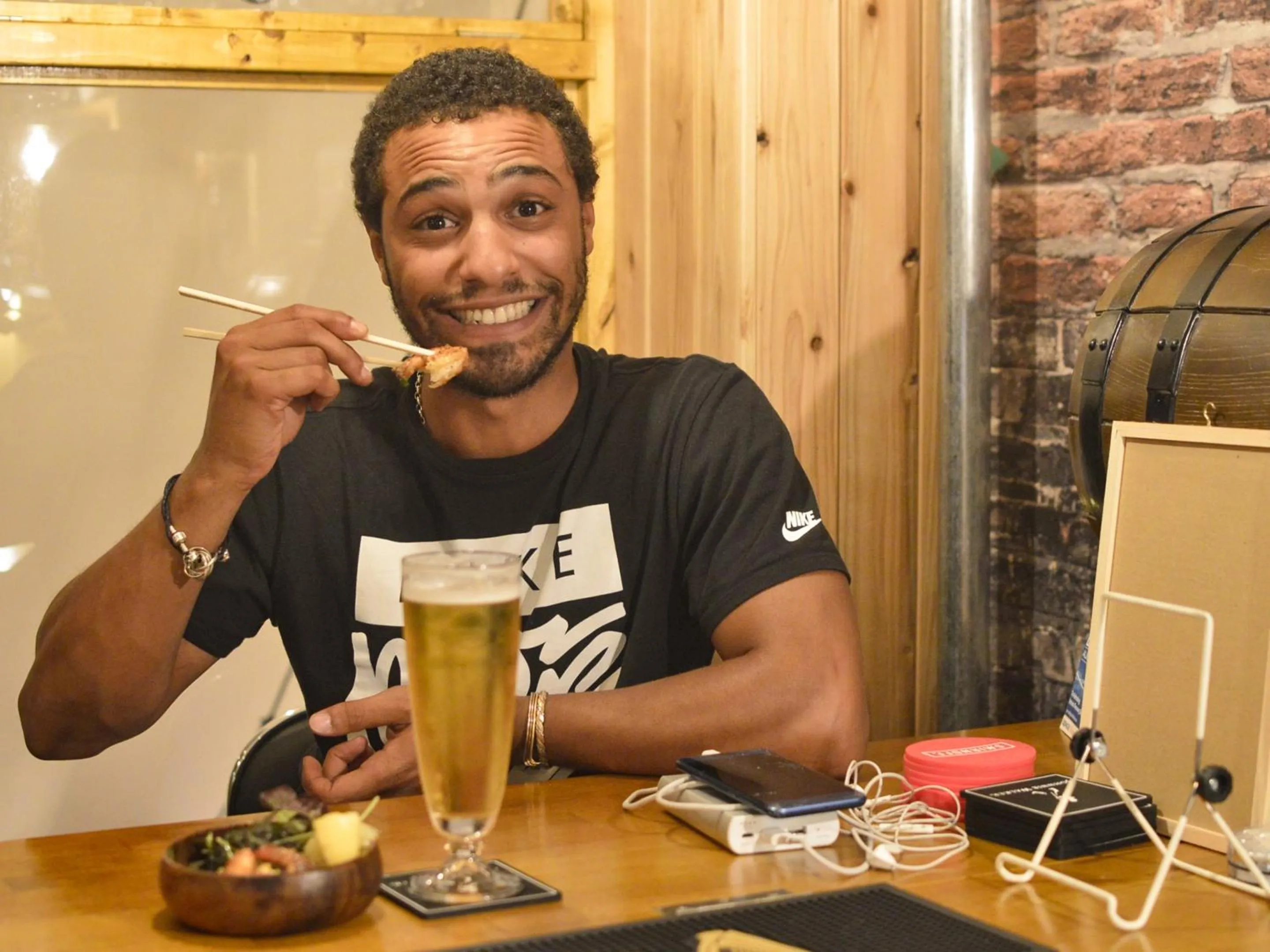 Lounge or bar in R Guest House