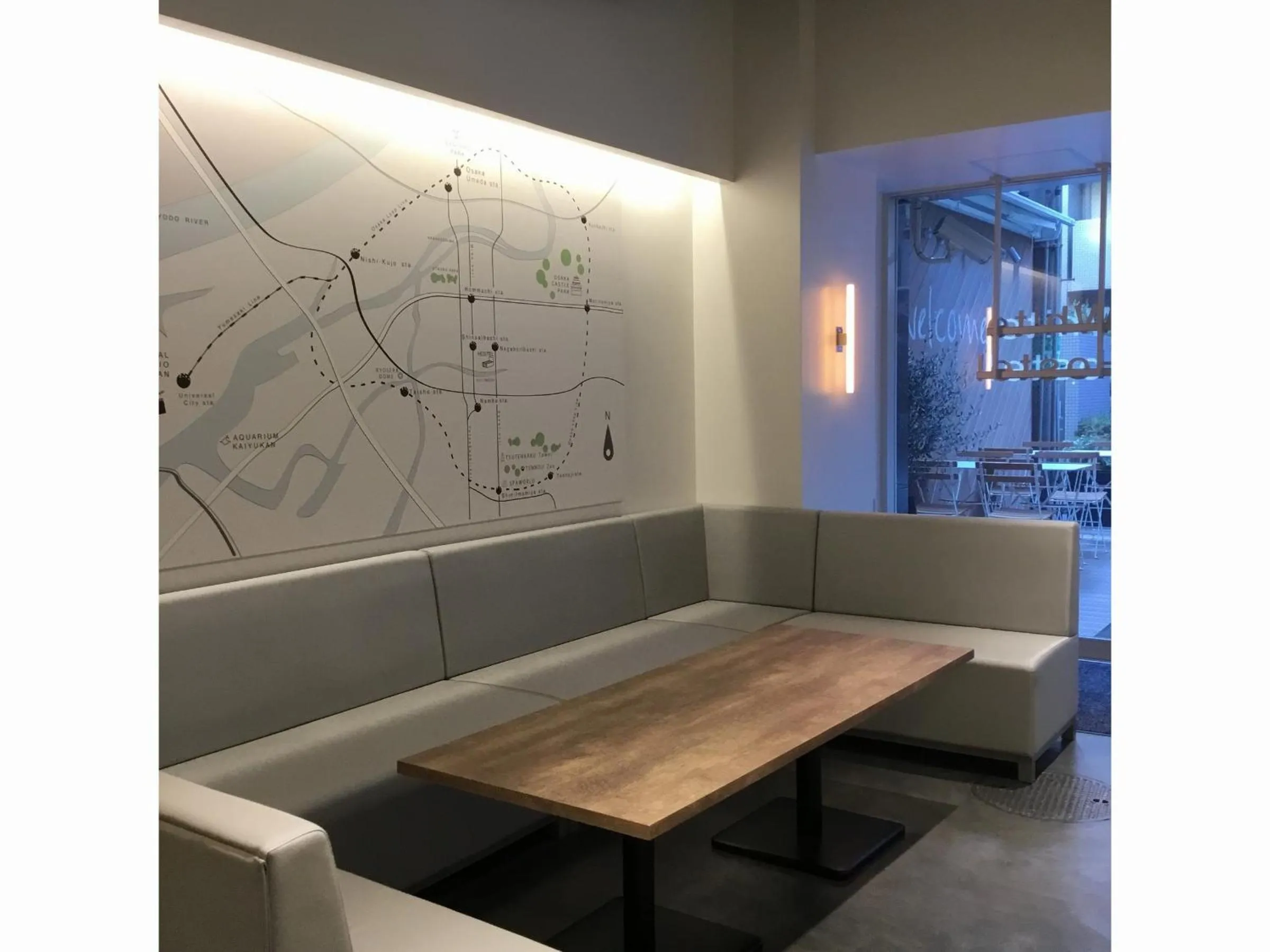 Lobby or reception in White Hostel Shinsaibashi