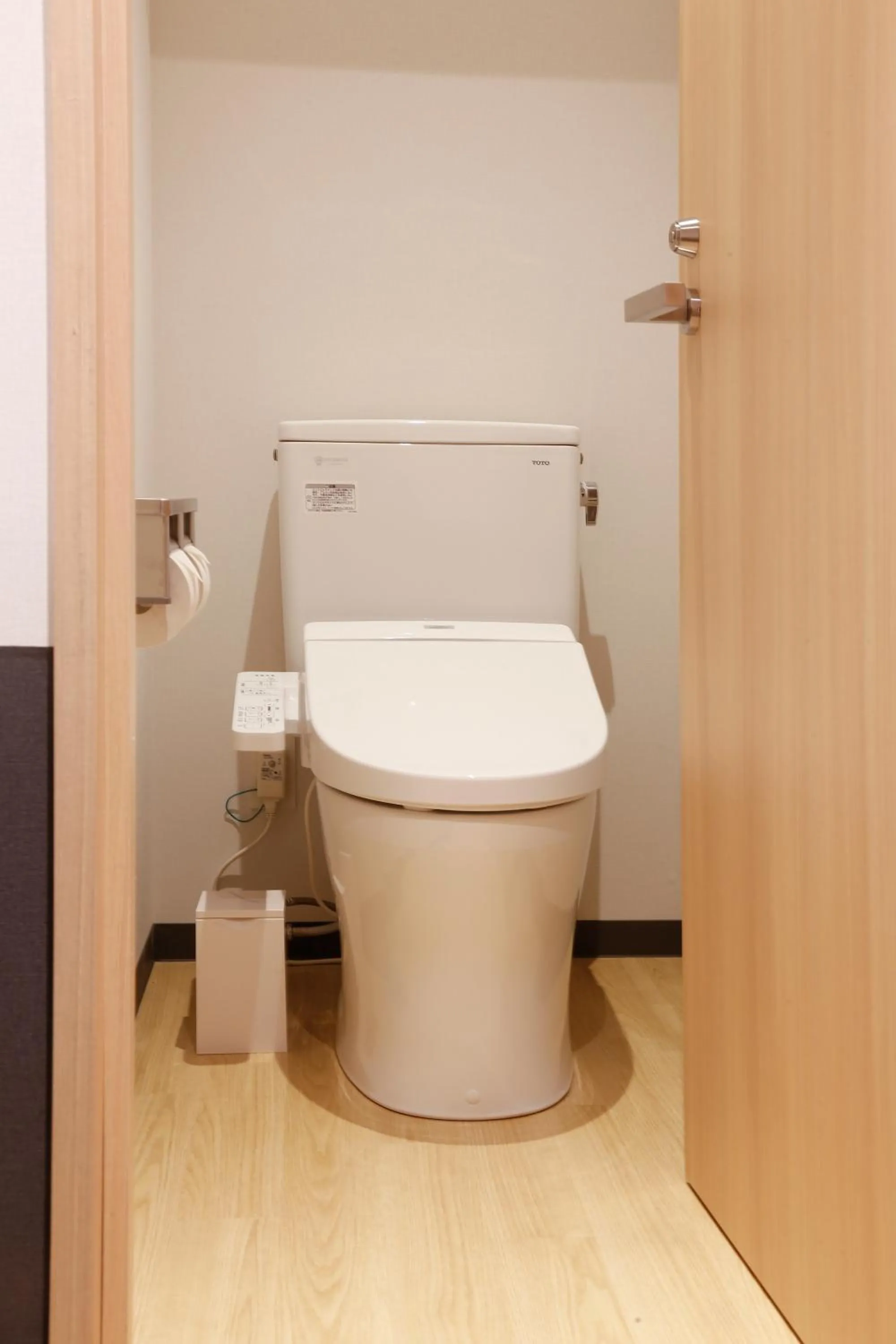 Toilet in White Hostel Shinsaibashi