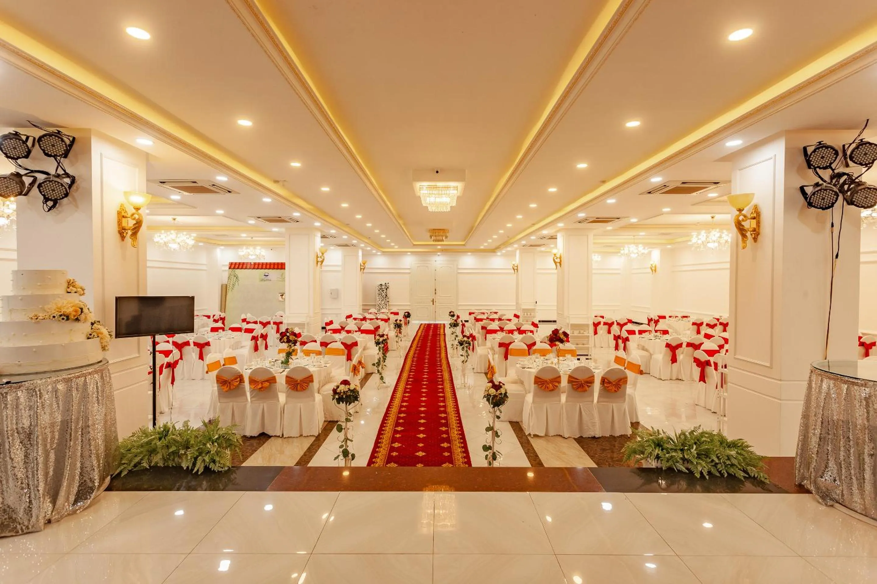 Banquet/Function facilities in Phung Hung Boutique Hotel