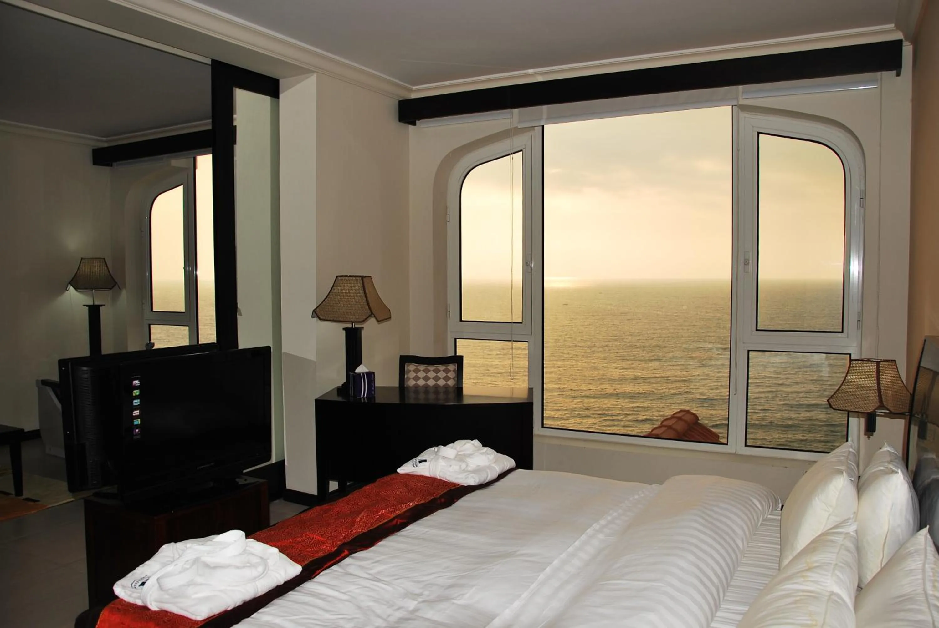 Bed in Portaluna Hotel & Resort