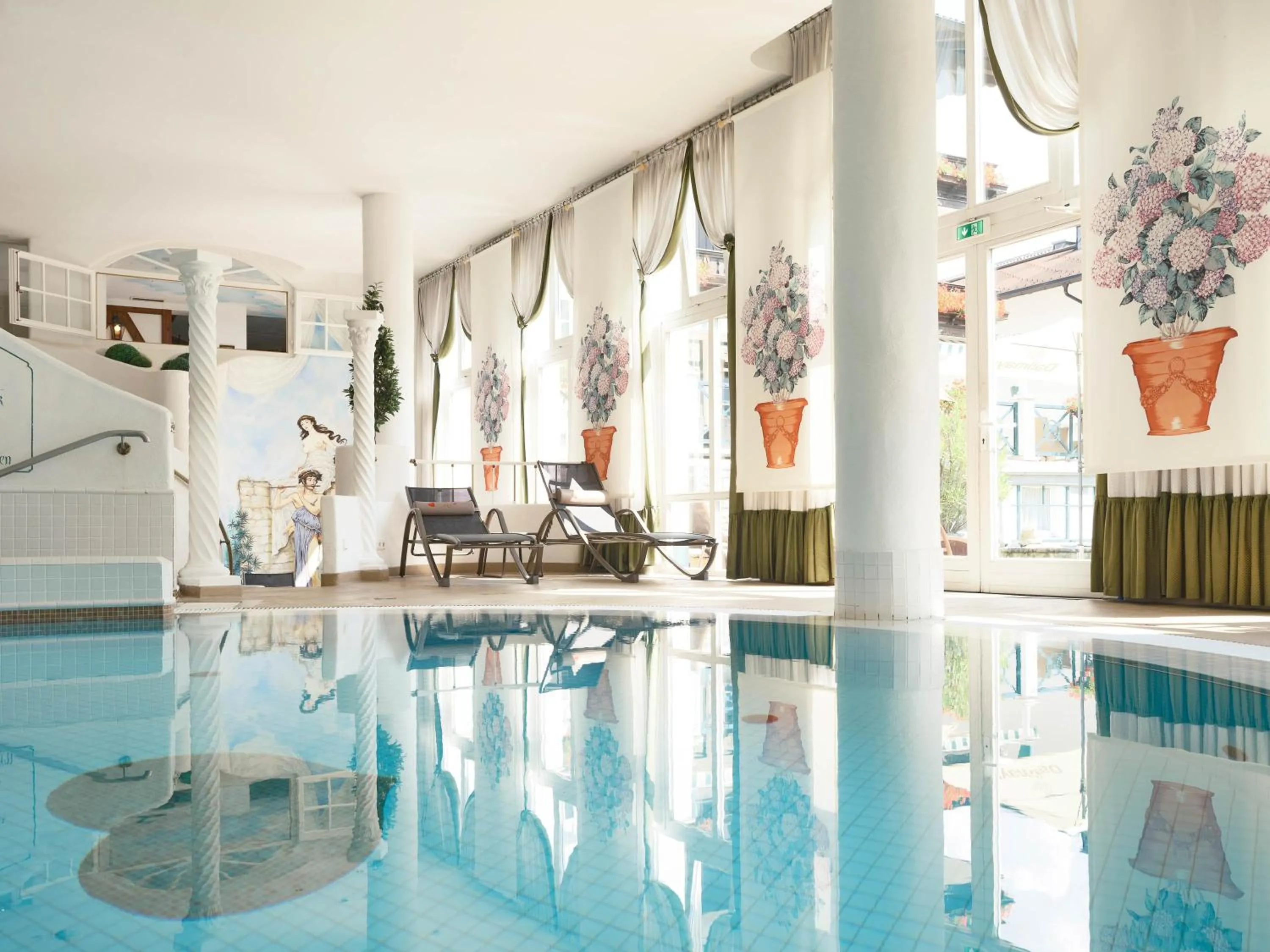 Swimming pool in Genuss - und Vitalhotel Moisl