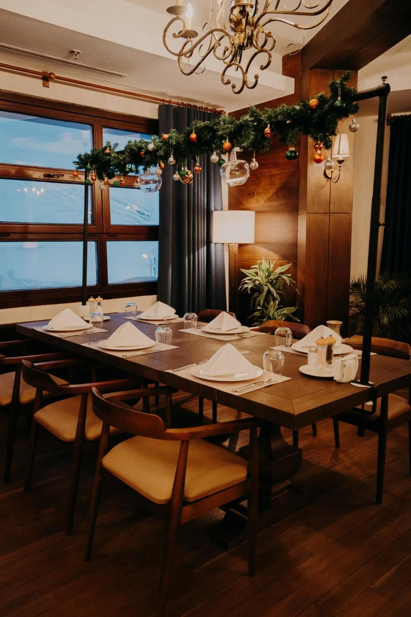 Restaurant/places to eat in Mirada Del Lago