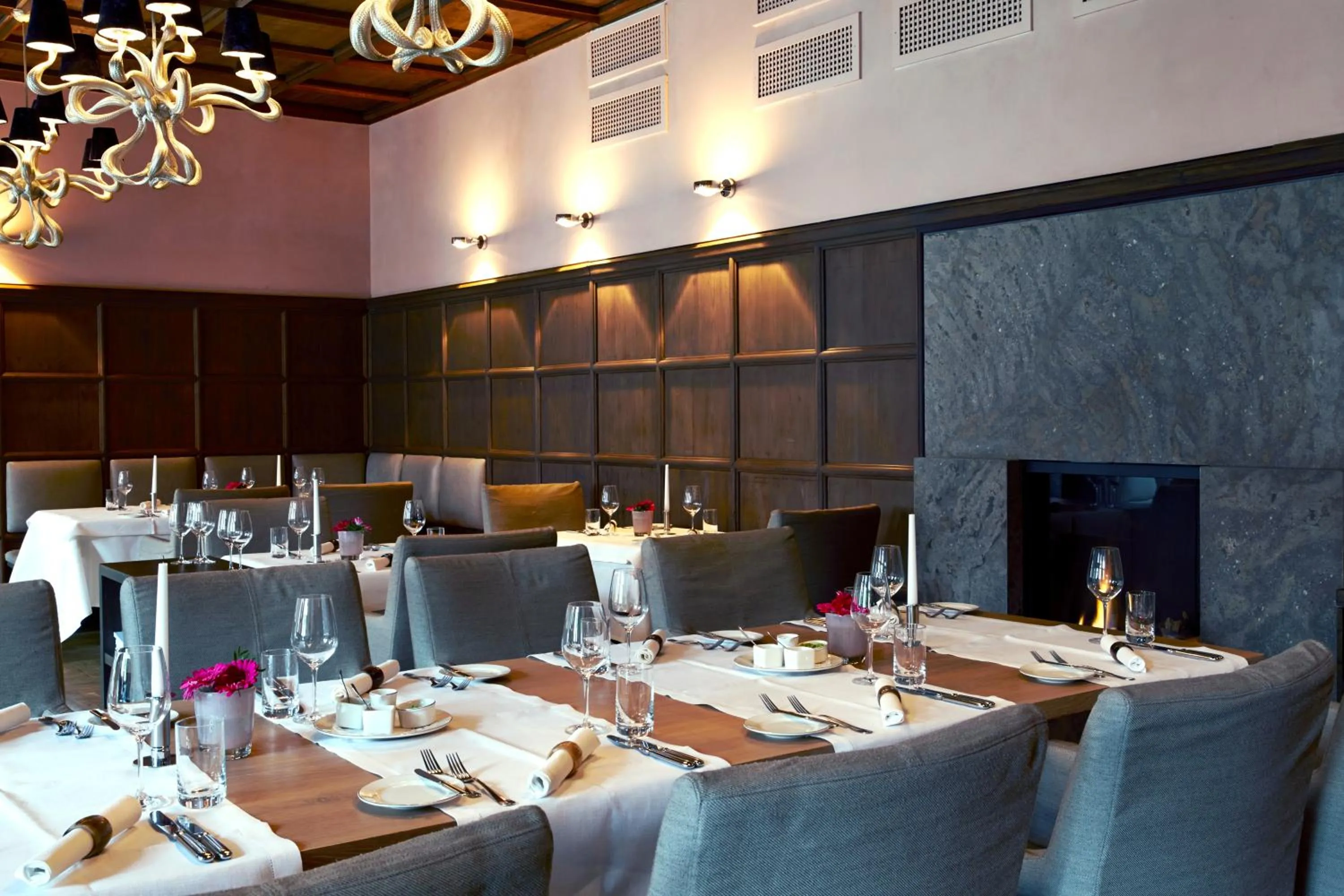 Restaurant/places to eat in Waldhotel Stuttgart