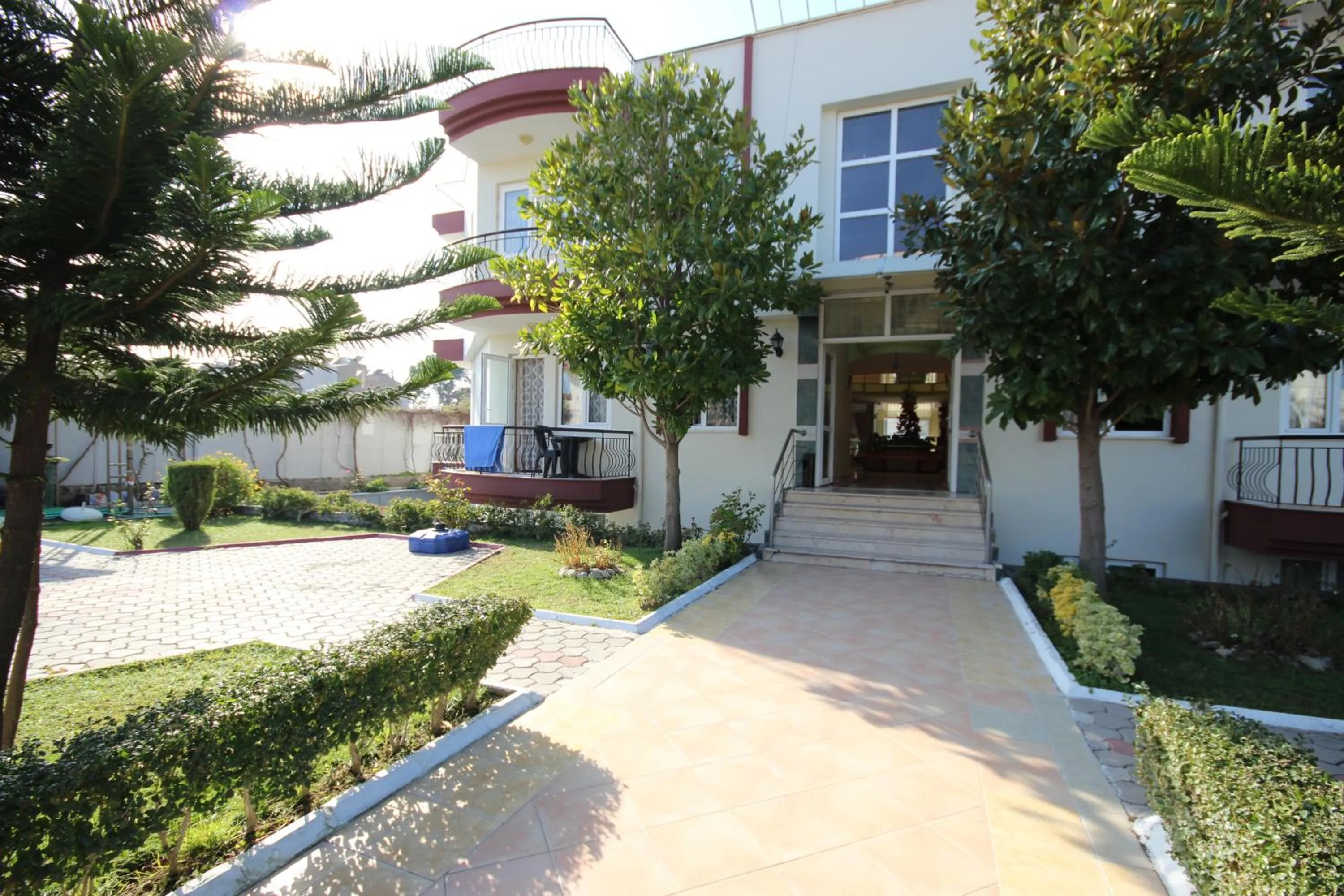 Spring in Minta Apart Hotel