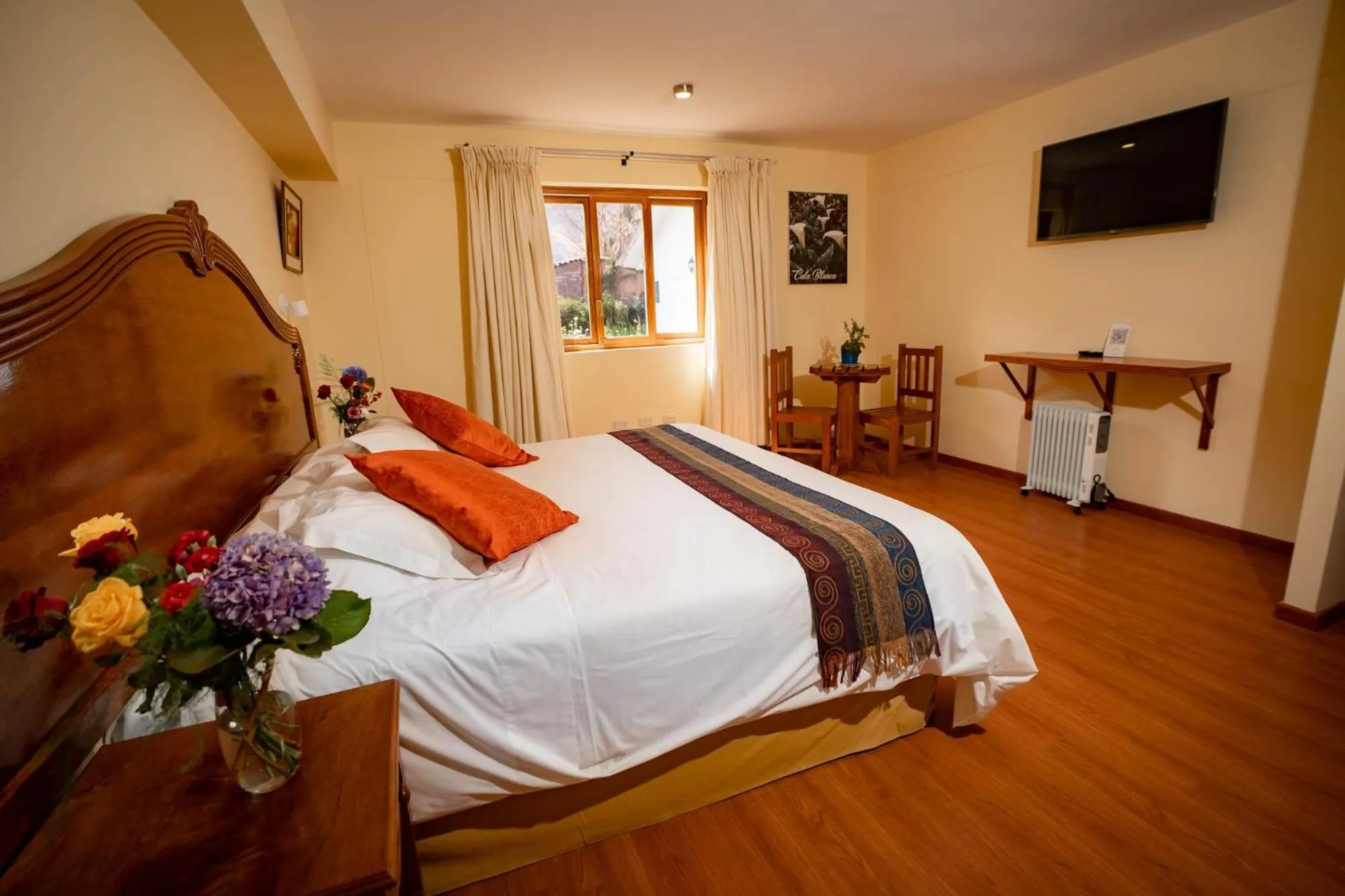 Bed in Hotel Agustos Urubamba