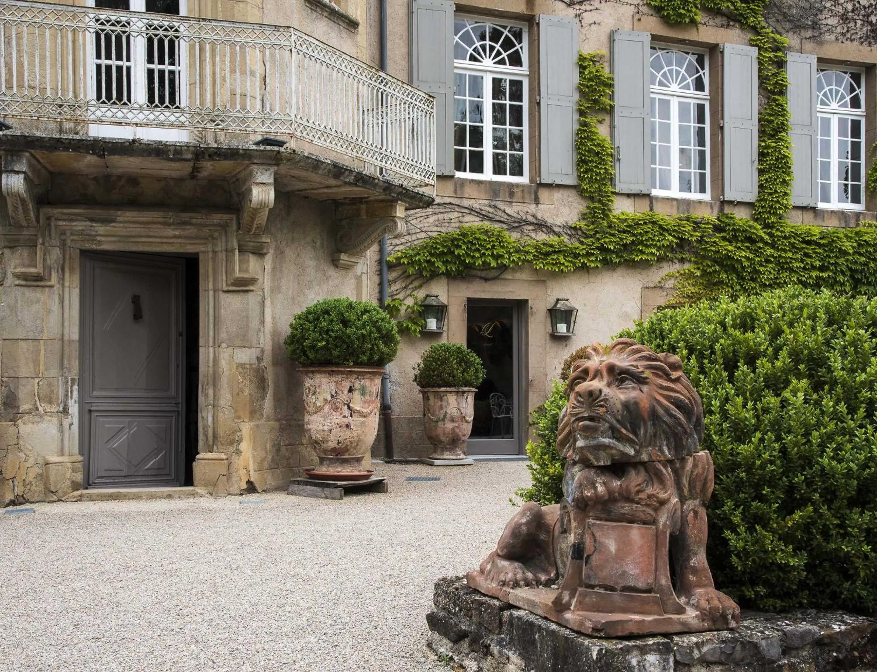 Decorative detail in Château de Labro - Teritoria