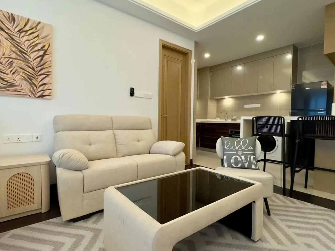 JB City CIQ-R&F Shopping Mall Apartment