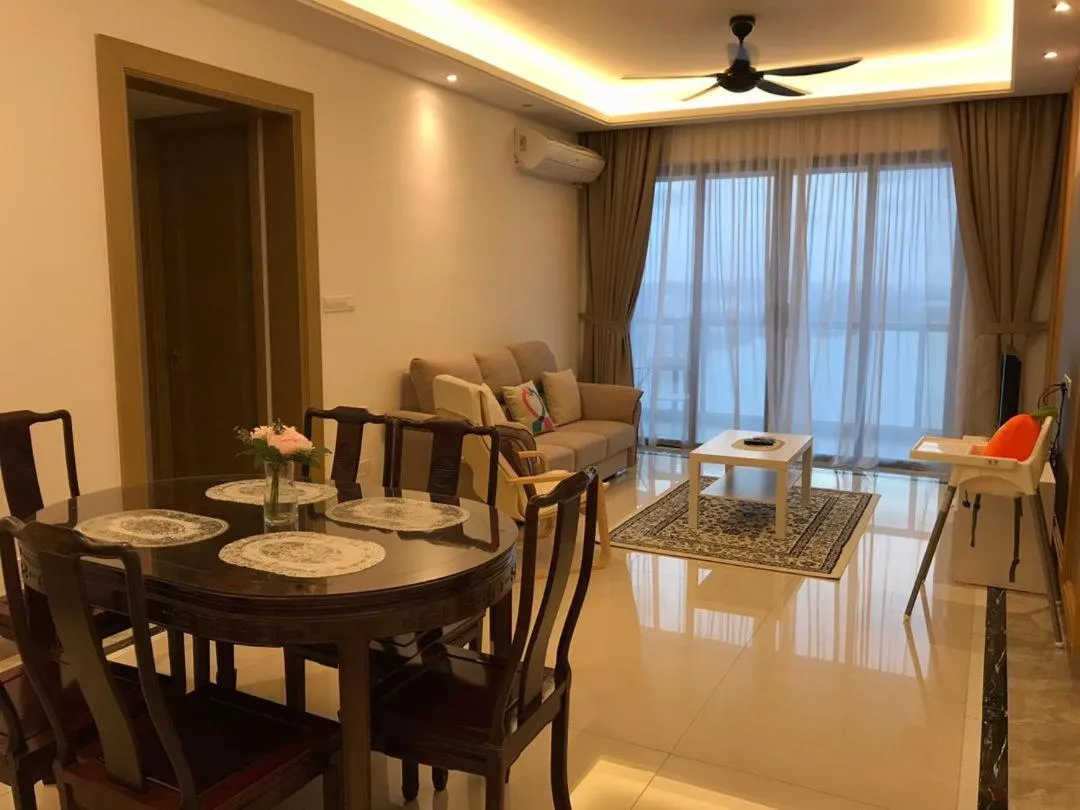 JB City CIQ-R&F Shopping Mall Apartment