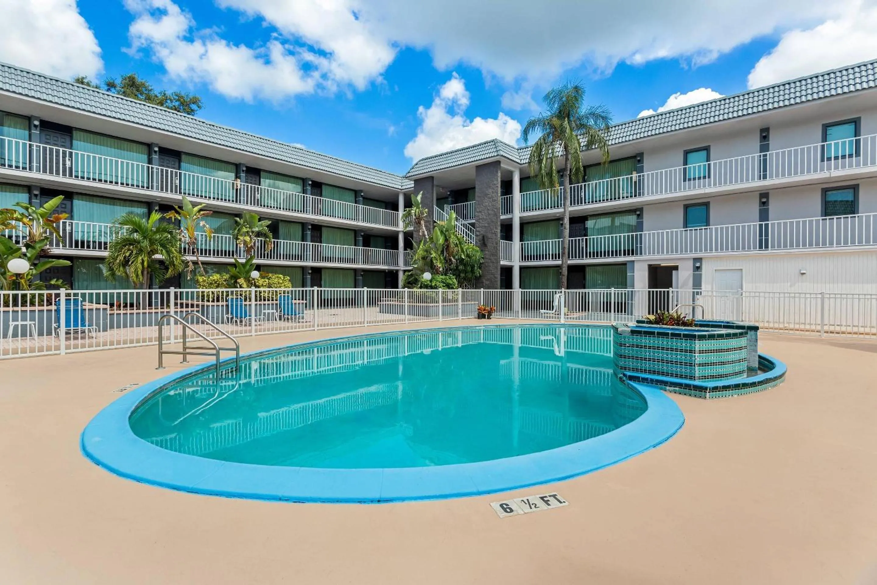 Pool view in Quality Inn & Suites at Tropicana Field