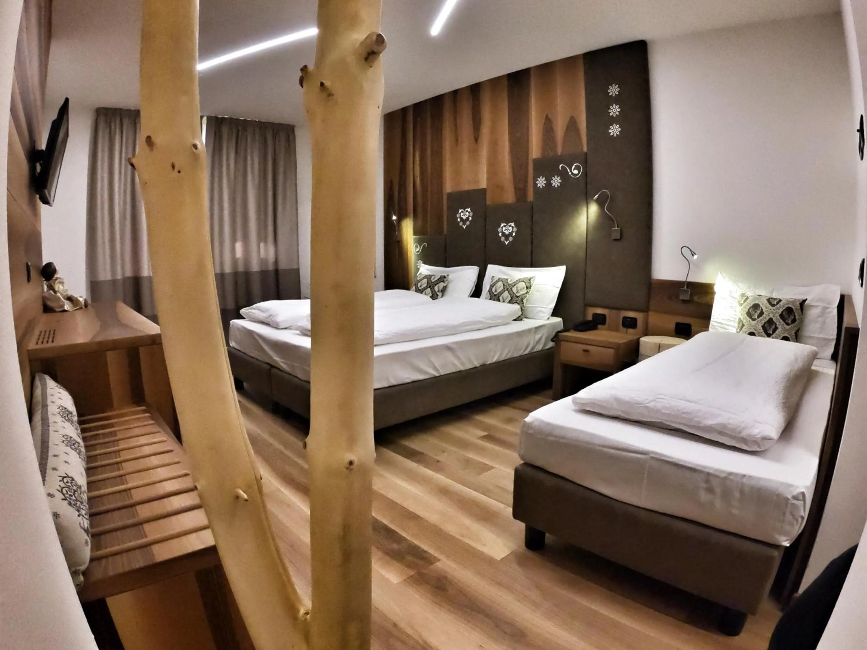 Decorative detail, Bed in Hotel Cristallo