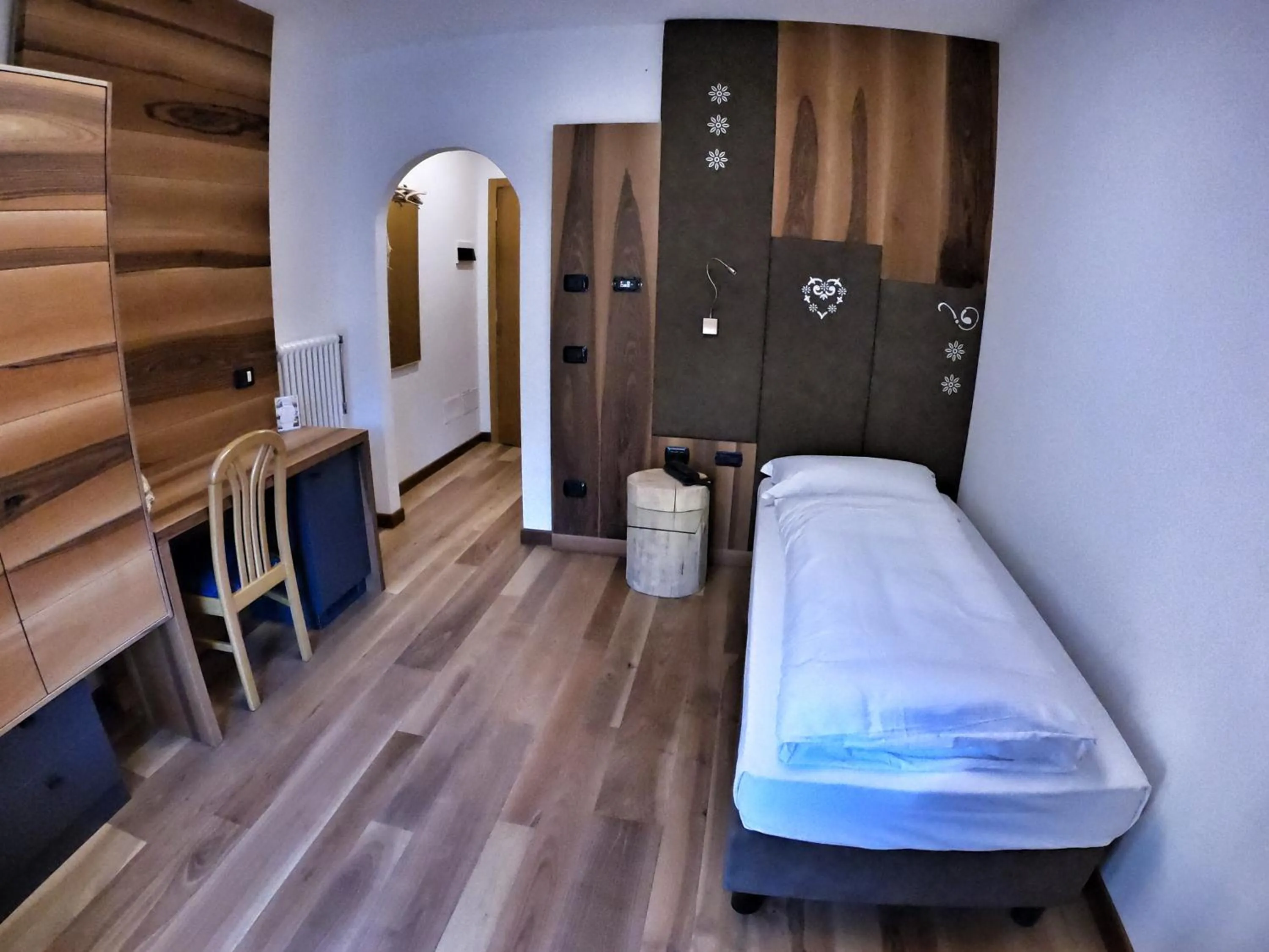 Bed in Hotel Cristallo