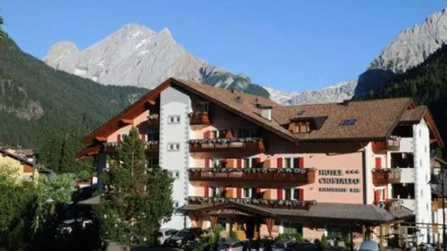 Facade/entrance in Hotel Cristallo