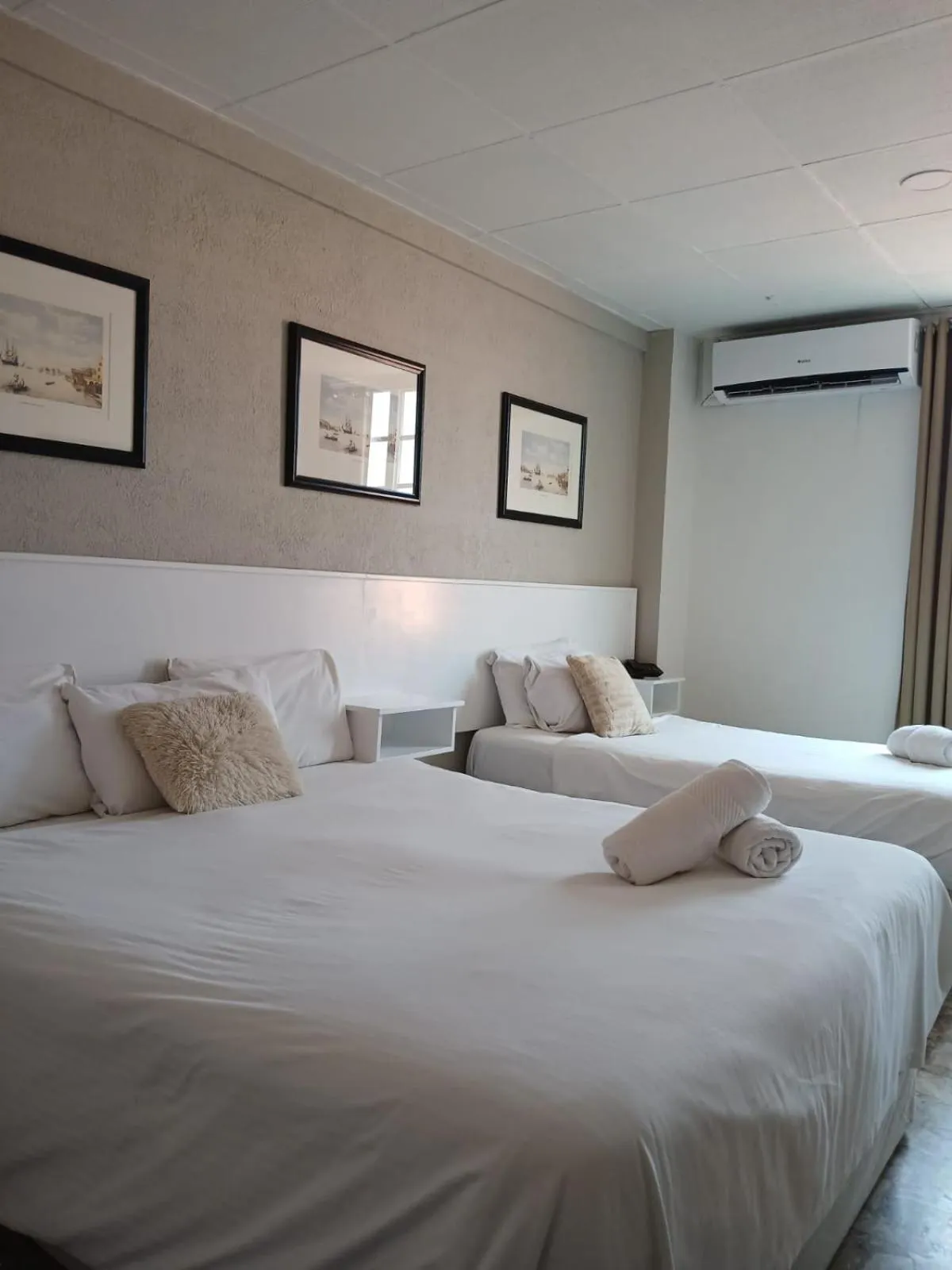 Bed in San Marco Hotel Curacao & Casino