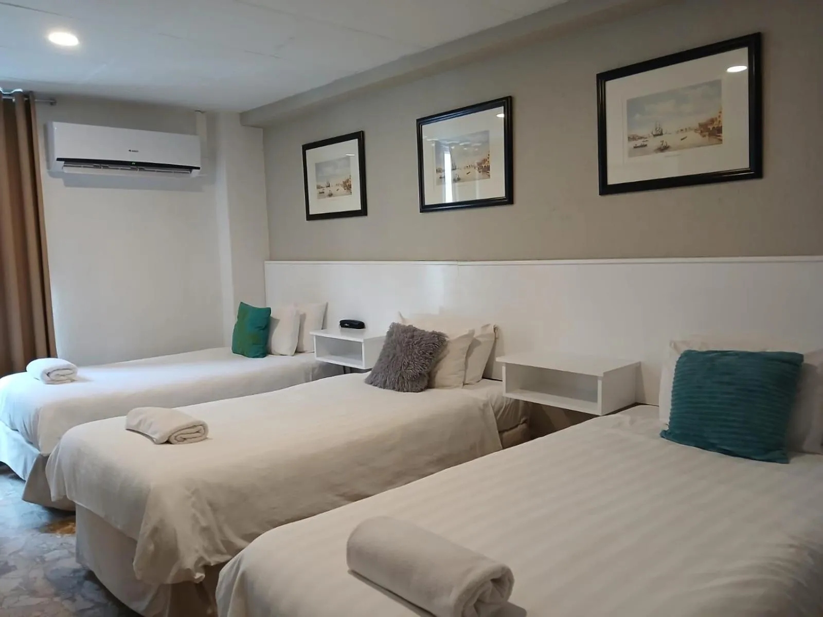 Bed in San Marco Hotel Curacao & Casino