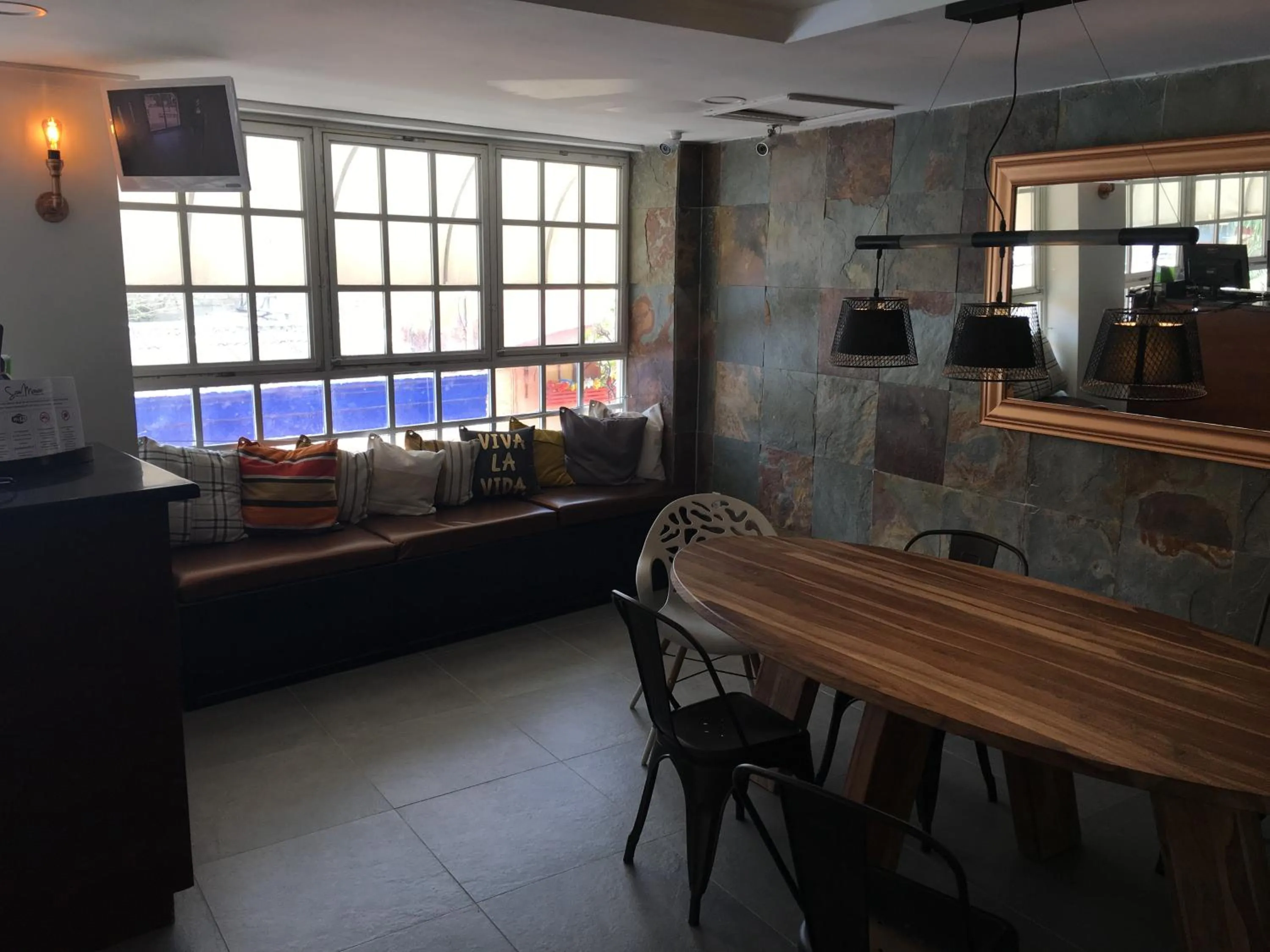 Communal lounge/ TV room in San Marco Hotel Curacao & Casino