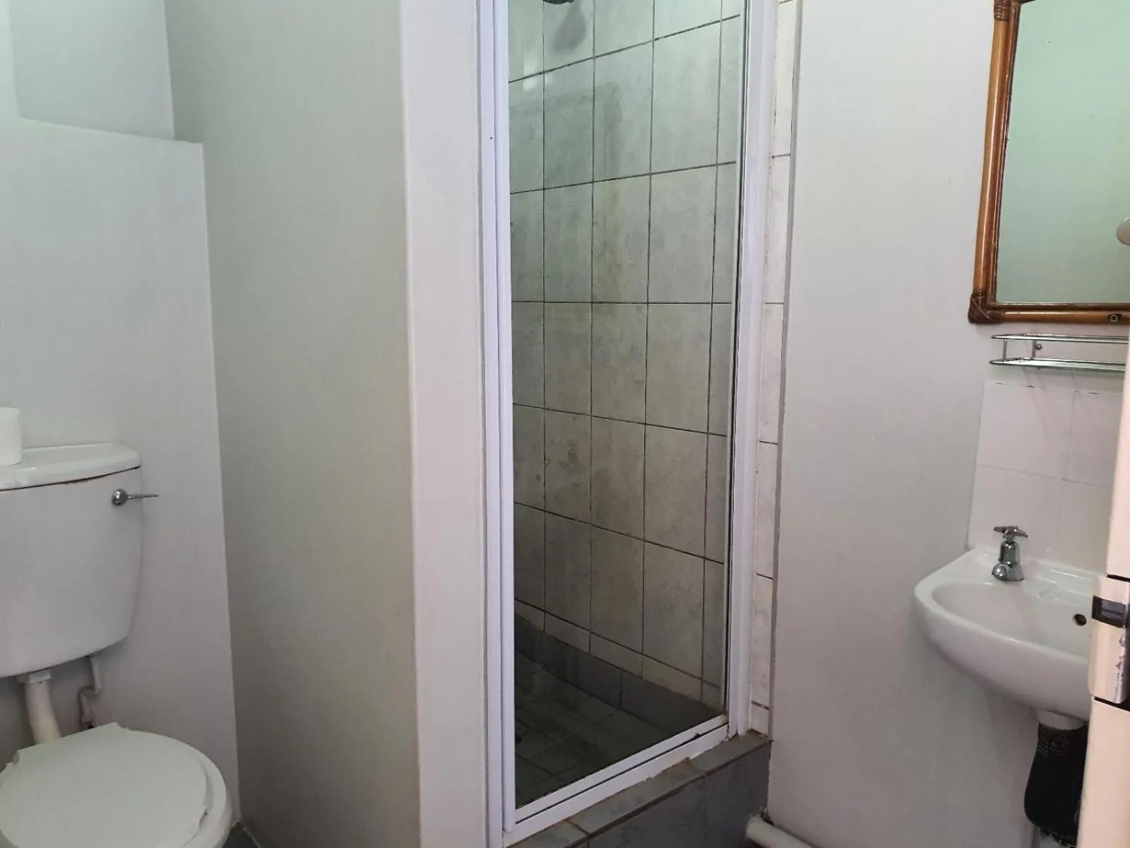 Shower in Riviera Hotel Durban