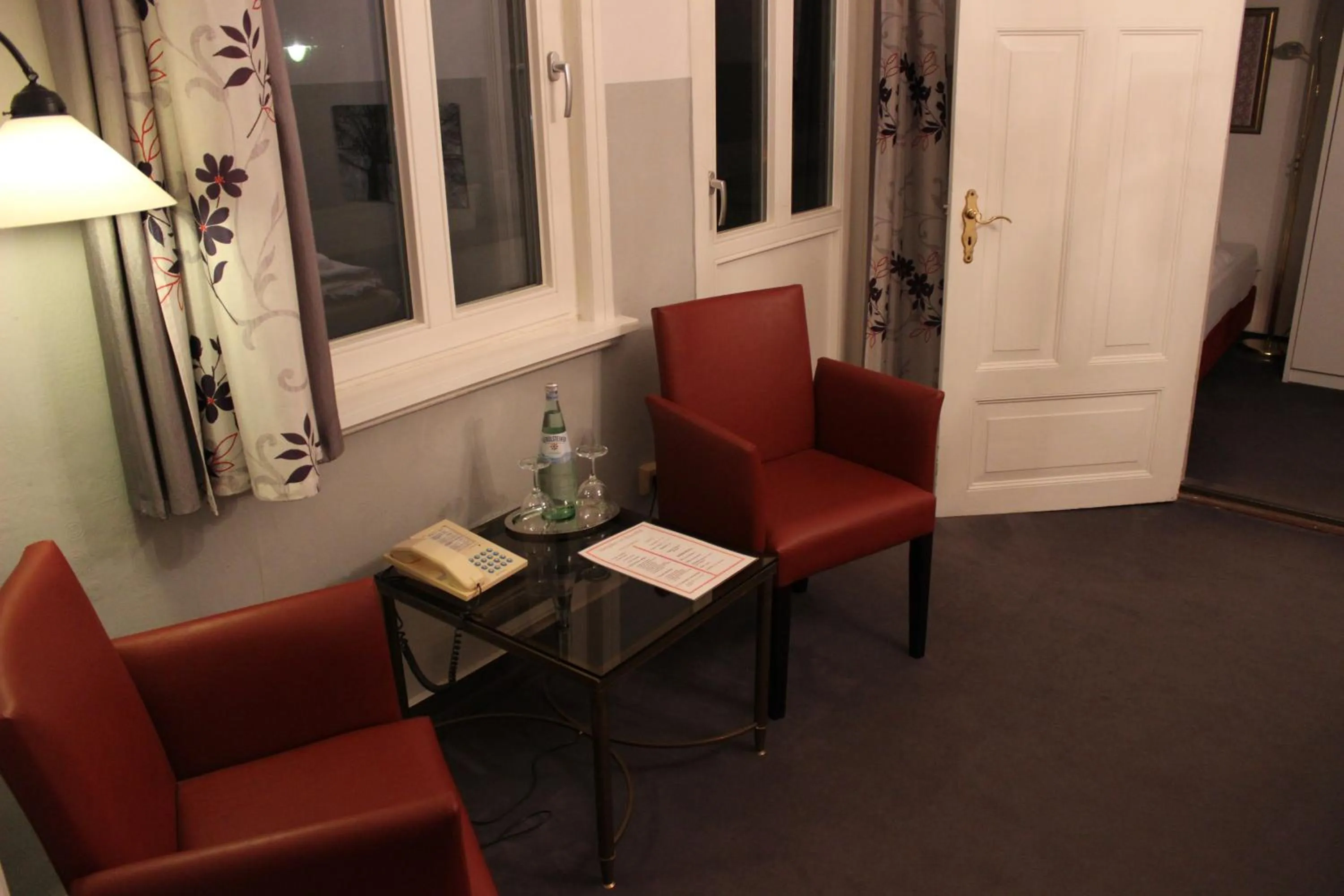 Seating area in Hotel Garni Zur Linde