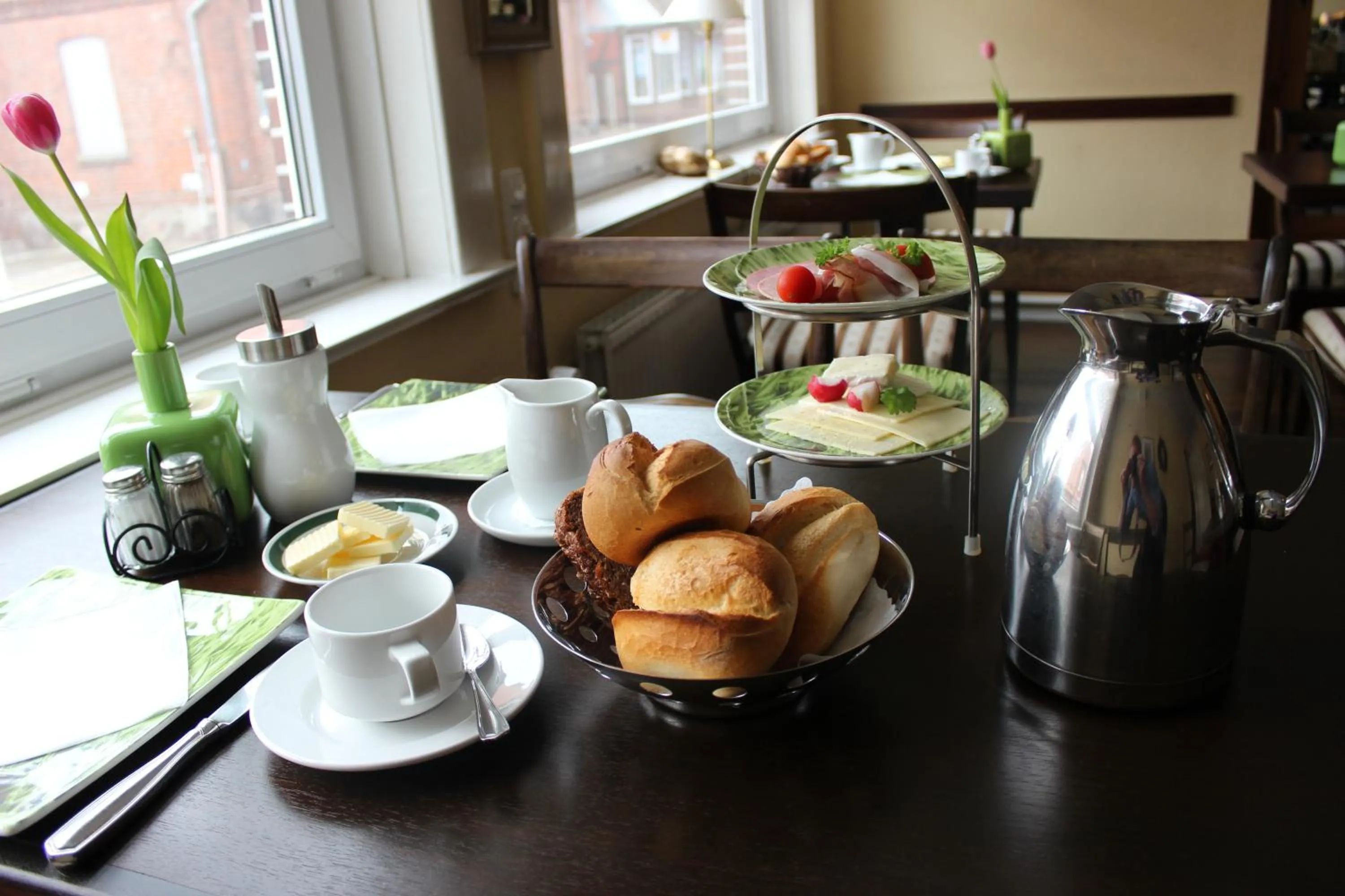 Buffet breakfast in Hotel Garni Zur Linde