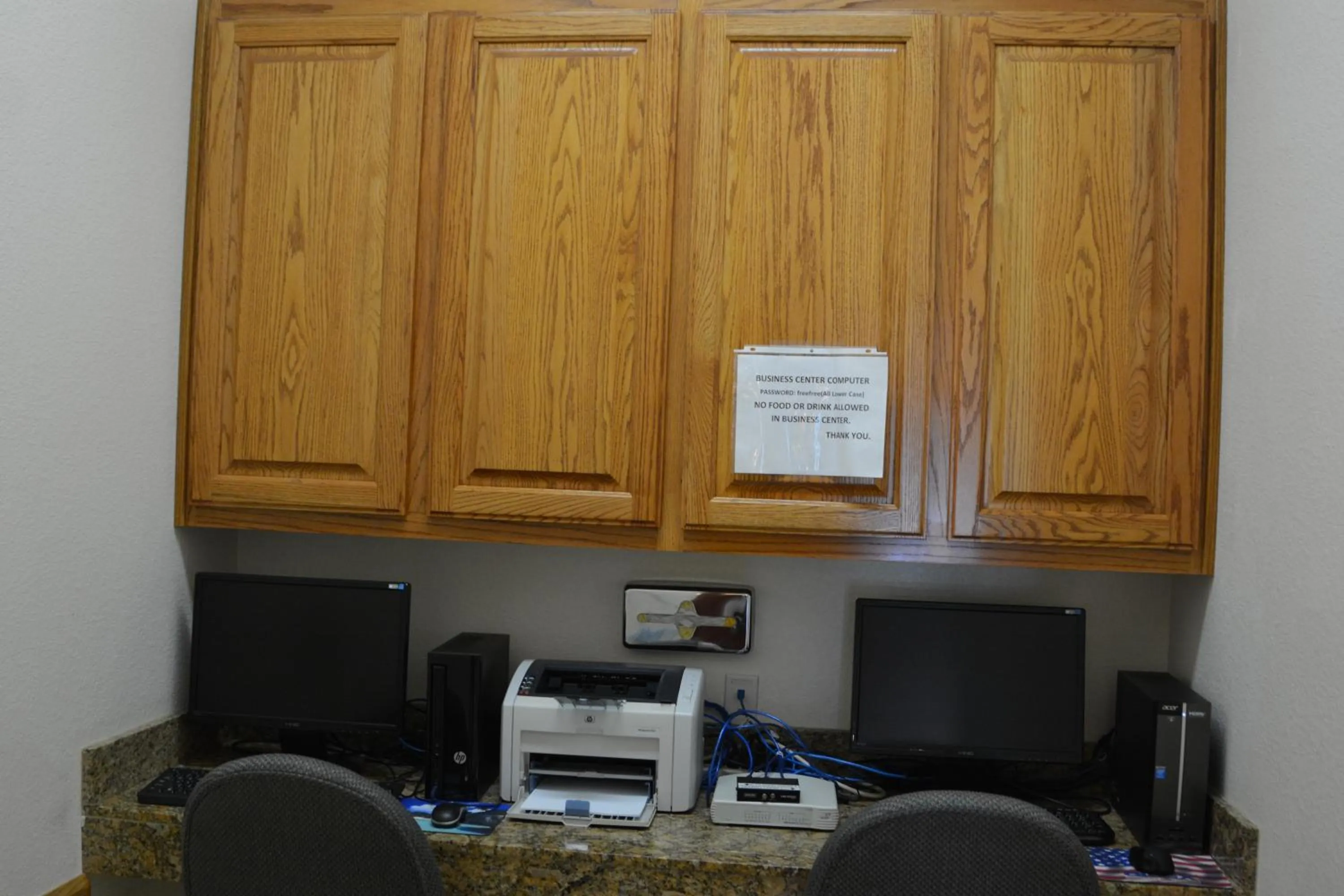 Business facilities in Super 8 by Wyndham Austin/Airport South