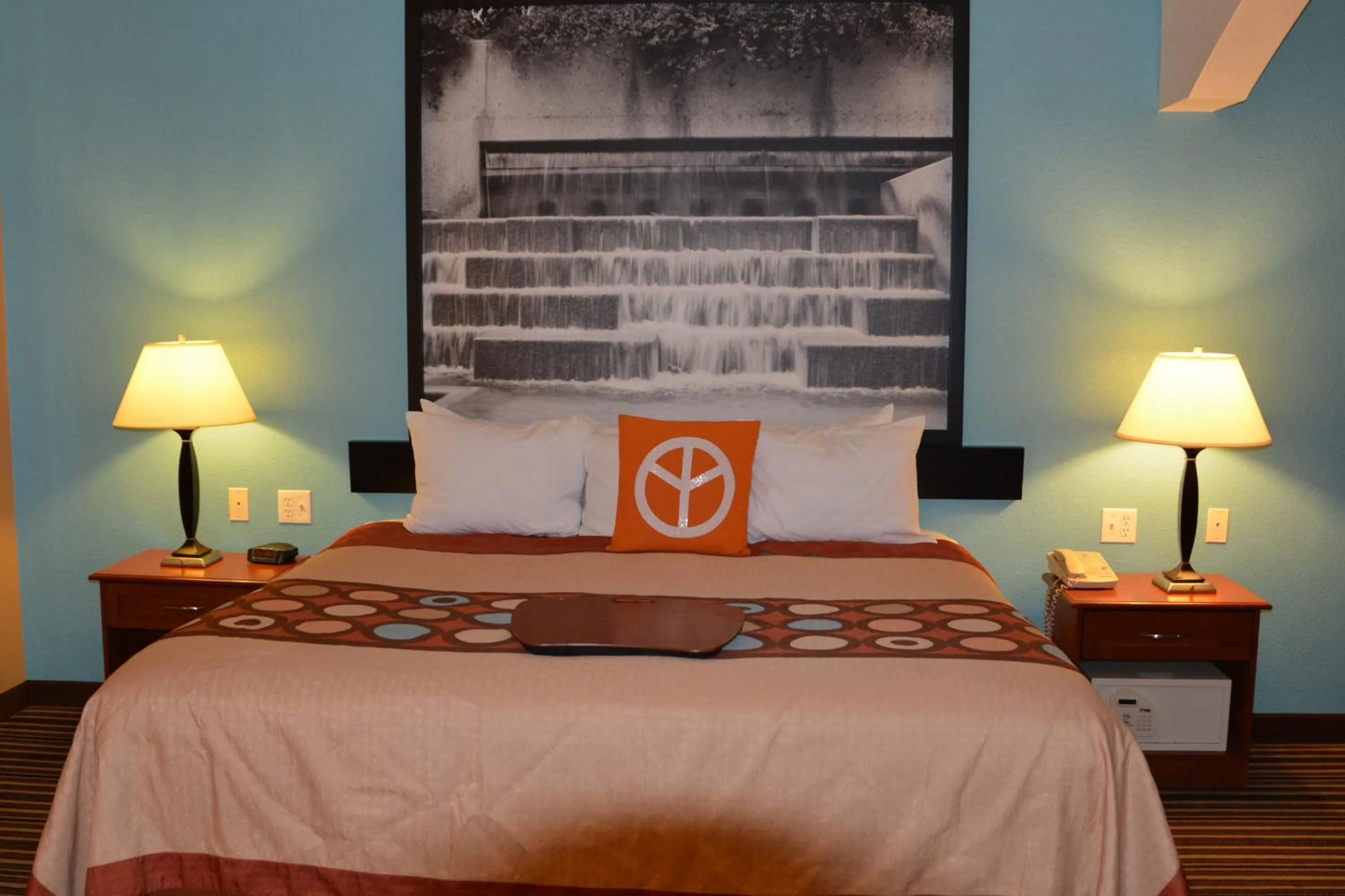 Bed in Super 8 by Wyndham Austin/Airport South