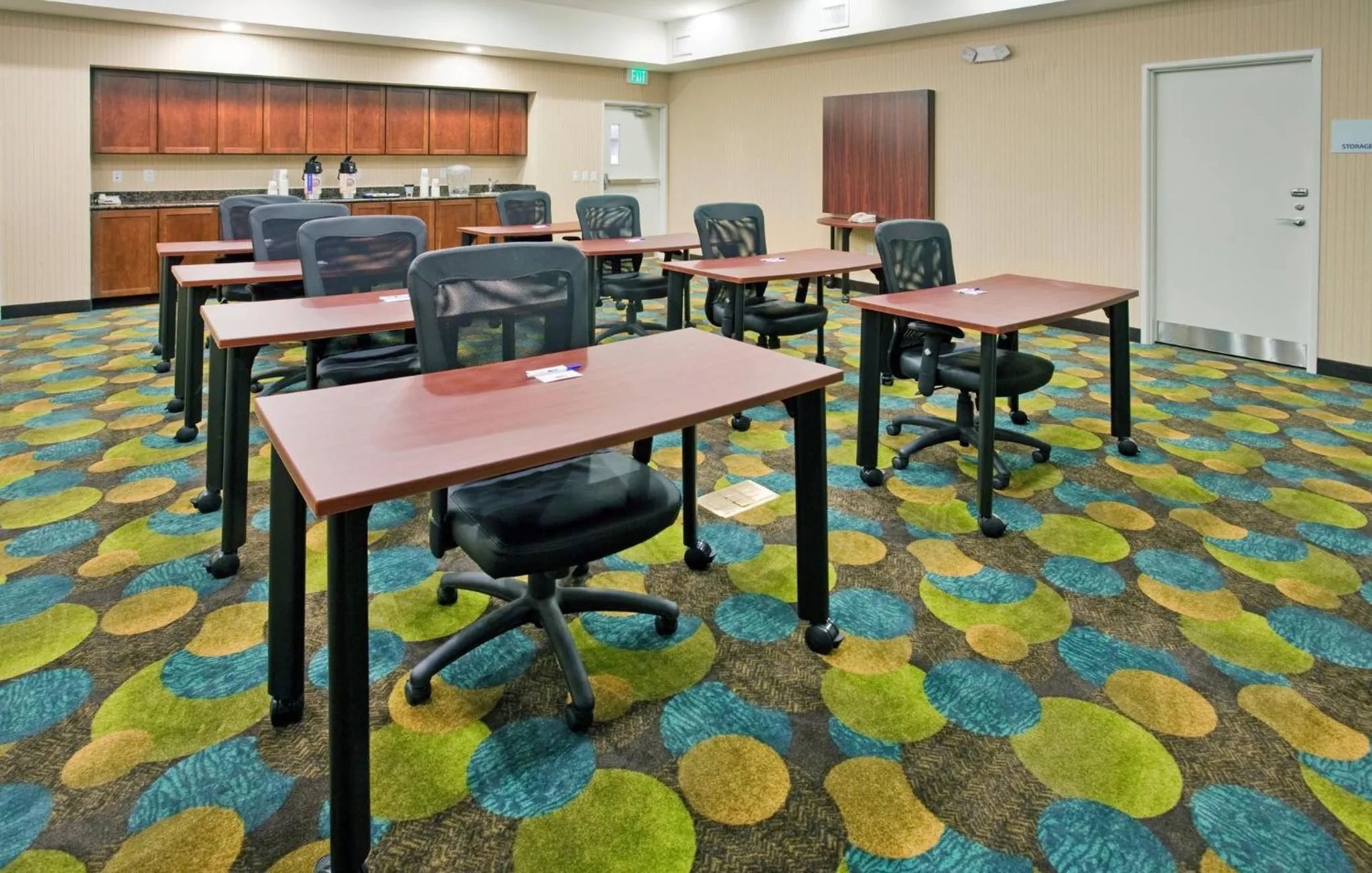 Meeting/conference room in Holiday Inn Express Topeka North by IHG